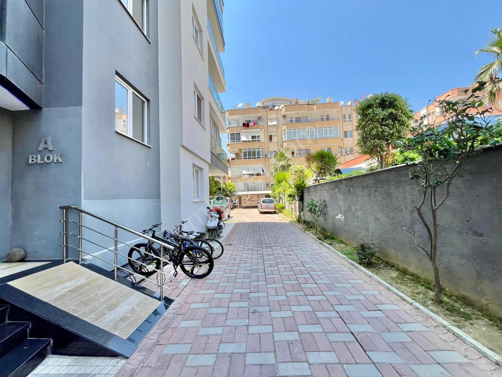 Alanya Mahmutlarda Satılık Lüx Eşyalı 2+1 Ayrı Mutfak Daire - Görsel 25