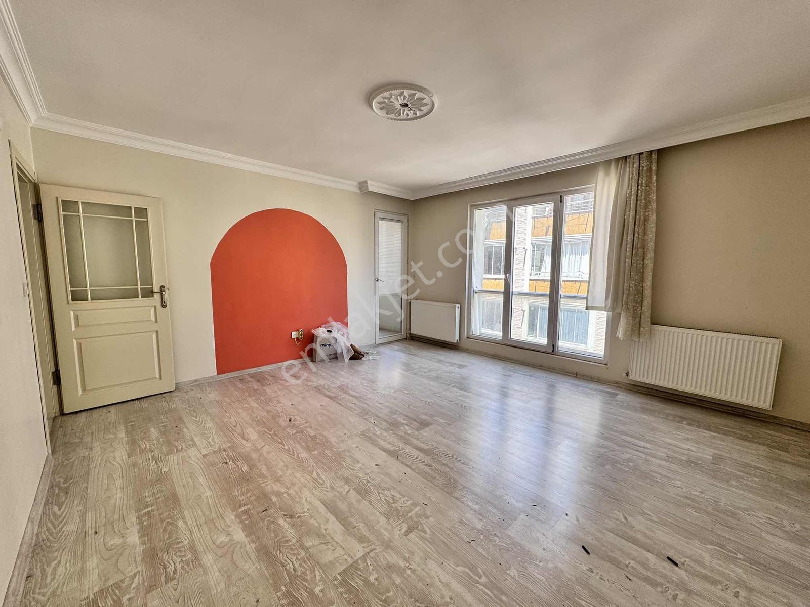 Çamlık Mahallesinde Metroya Ve Şahinbey Cad. Yakın 3+1 Kiralık - Görsel 5