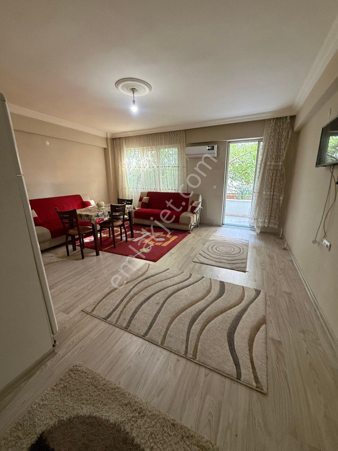 Nazilli De Eşyalı 1+1 Kiralık Daire