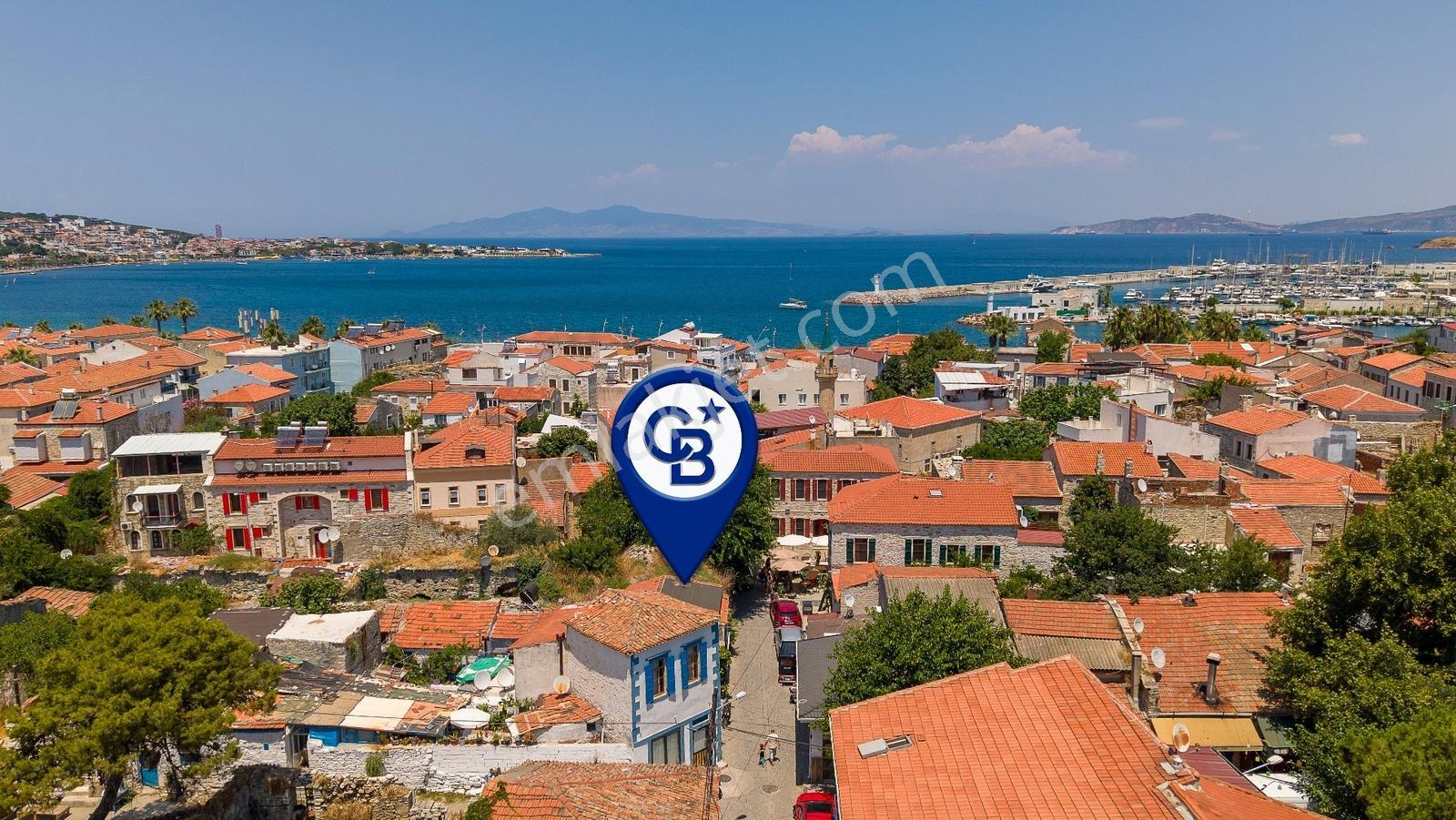Yenifoça'nın En İşlek Caddesinde Dükkan - Görsel 18