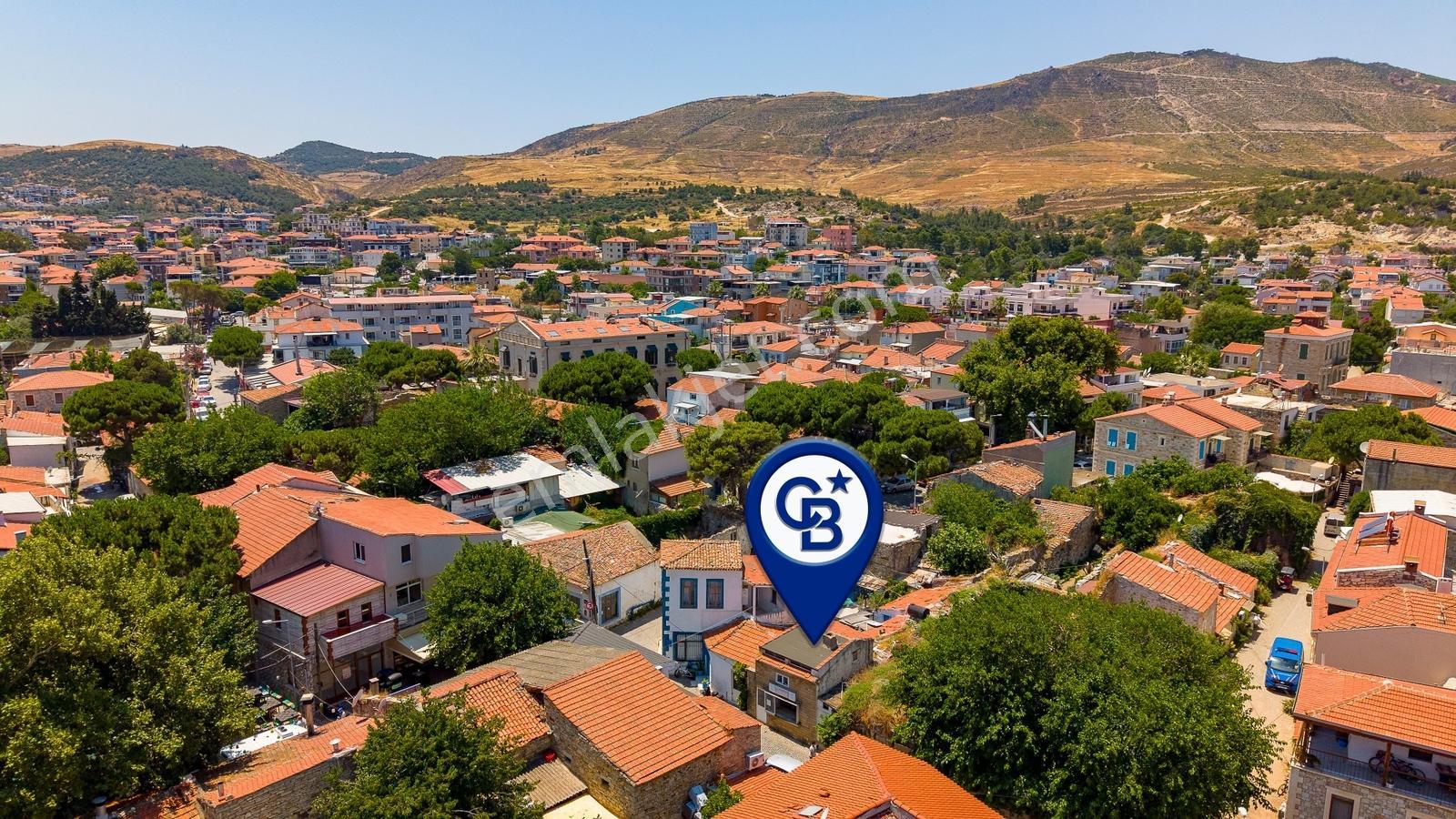 Yenifoça'nın En İşlek Caddesinde Dükkan - Görsel 23