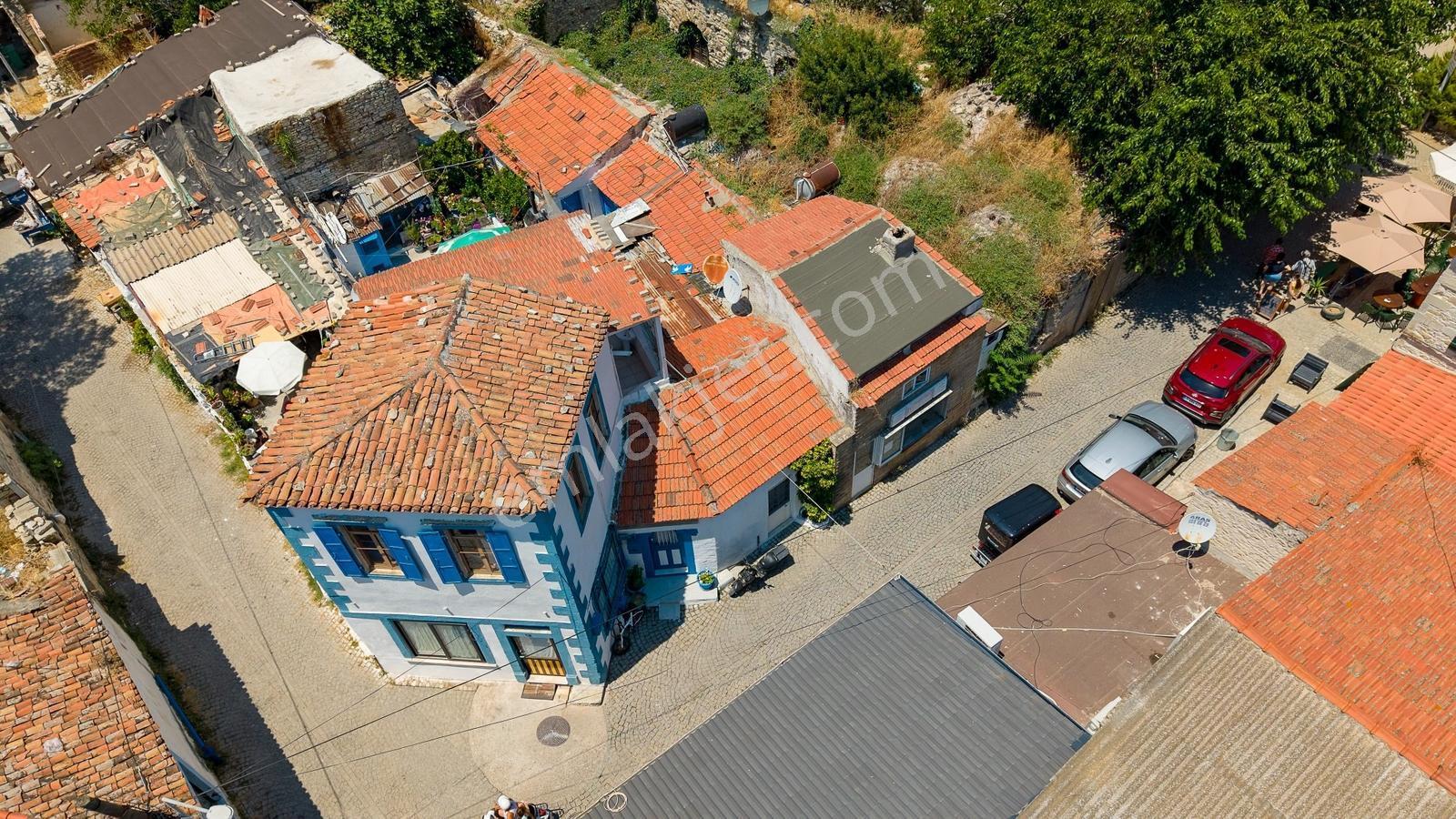 Yenifoça'nın En İşlek Caddesinde Dükkan - Görsel 17