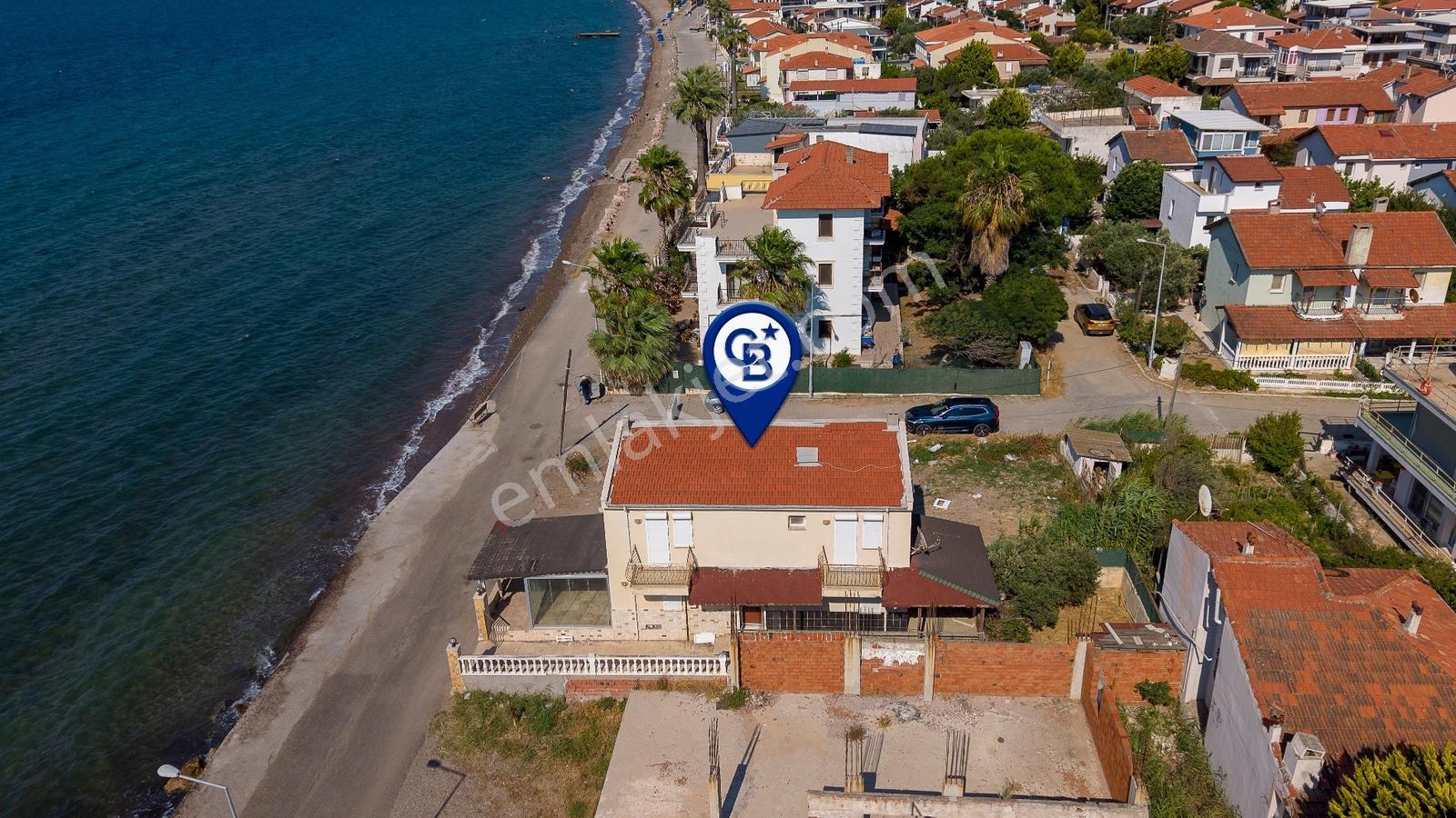 Yenifoça Gencelli'de Denize Sıfır Satılık 2+1 Villa - Görsel 28