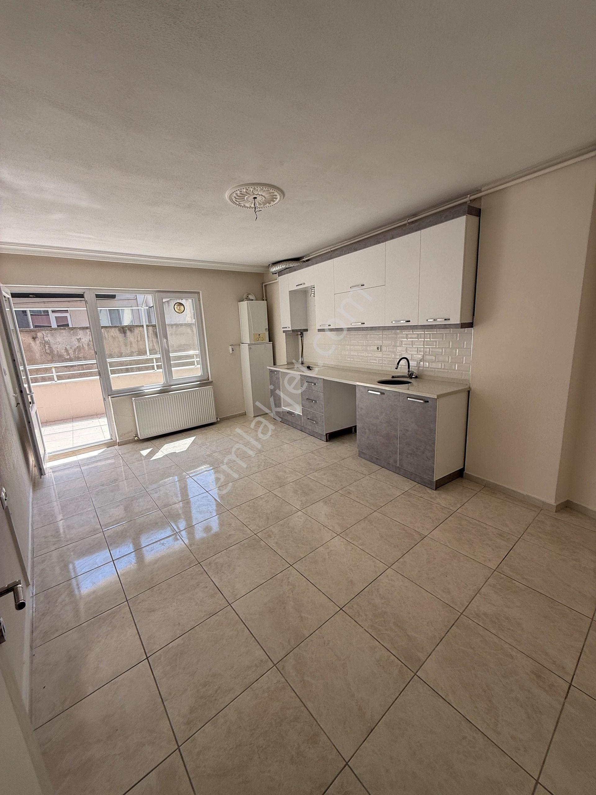 Balıkesır Gonen Akcaalı Mahallesı Kıralık 115 M2 2+1 Kıralık