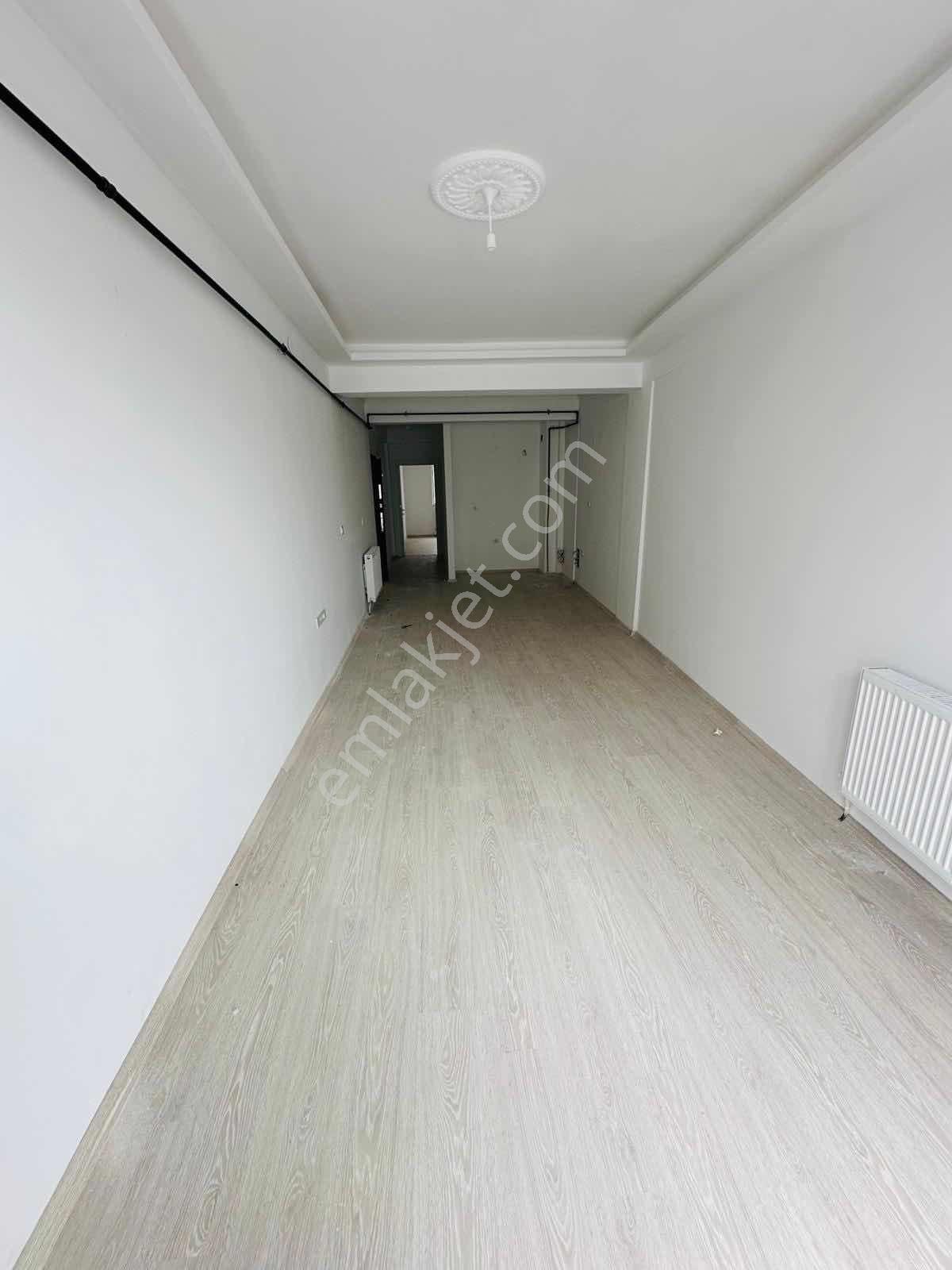 Özgüvenden'den Gazi Cad Civarı Çarşı Merkezde Kiralık 1+1 - Görsel 8