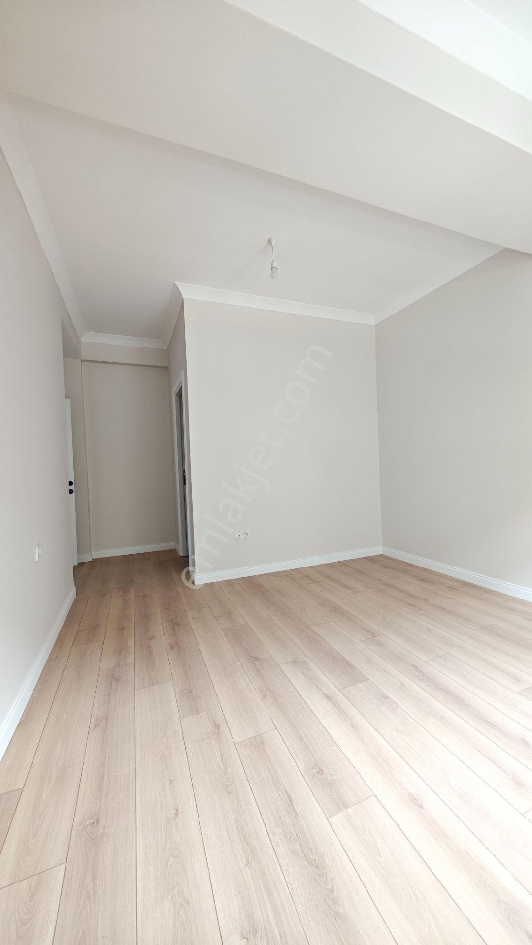 Bahçelievlerde 0 Binada 110 M2 3+1 Ebeveyn Banyolu Daire - Görsel 36