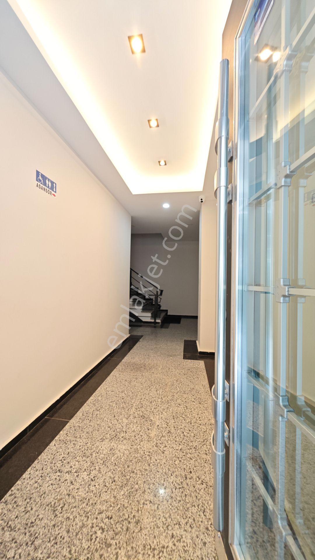 Bahçelievlerde 0 Binada 110 M2 3+1 Ebeveyn Banyolu Daire - Görsel 42