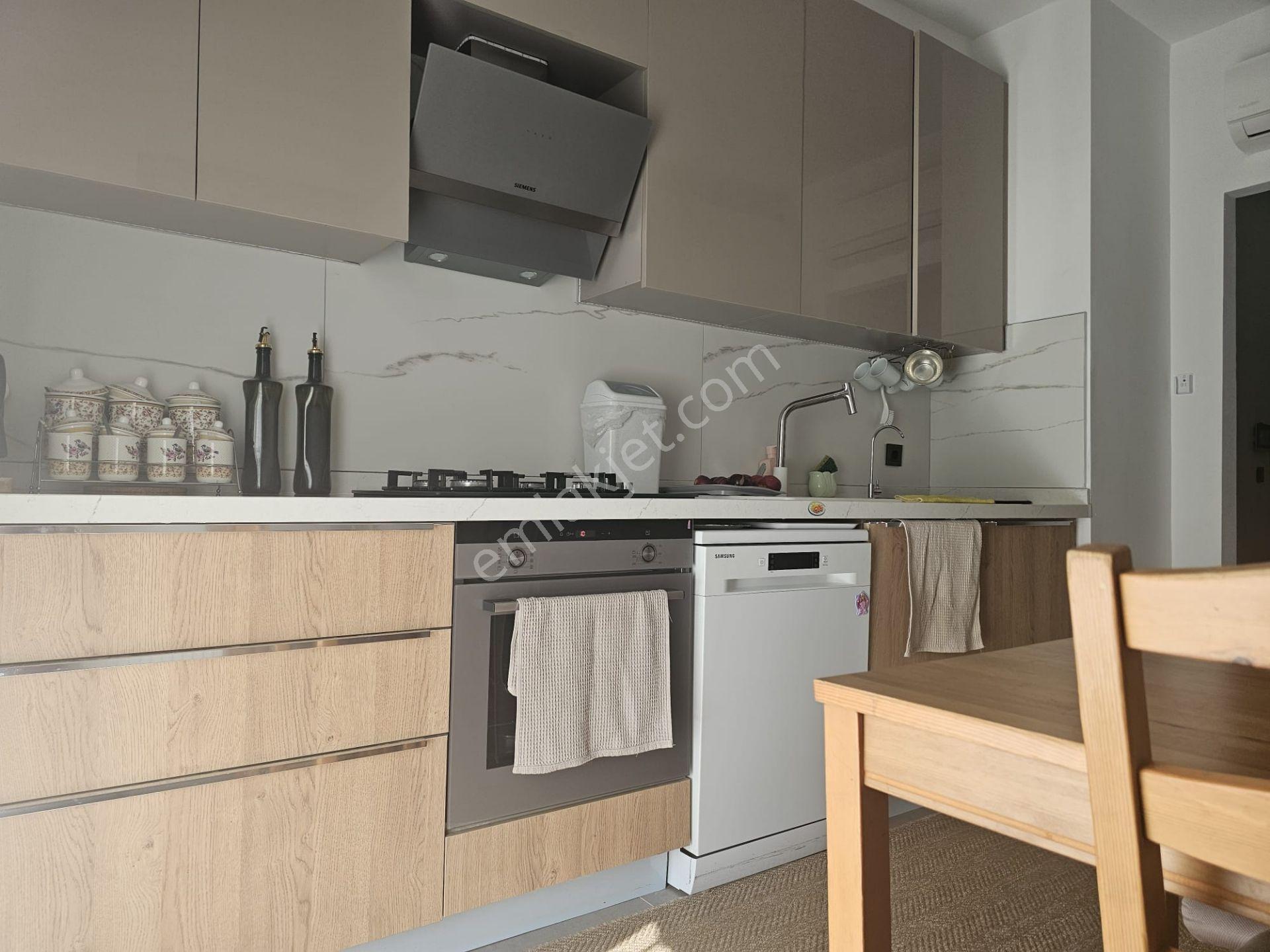 Milasta Kiralık Daire Yüzme Havuzlu 3+1 Lüx Sitede Oto Parklı - Görsel 25