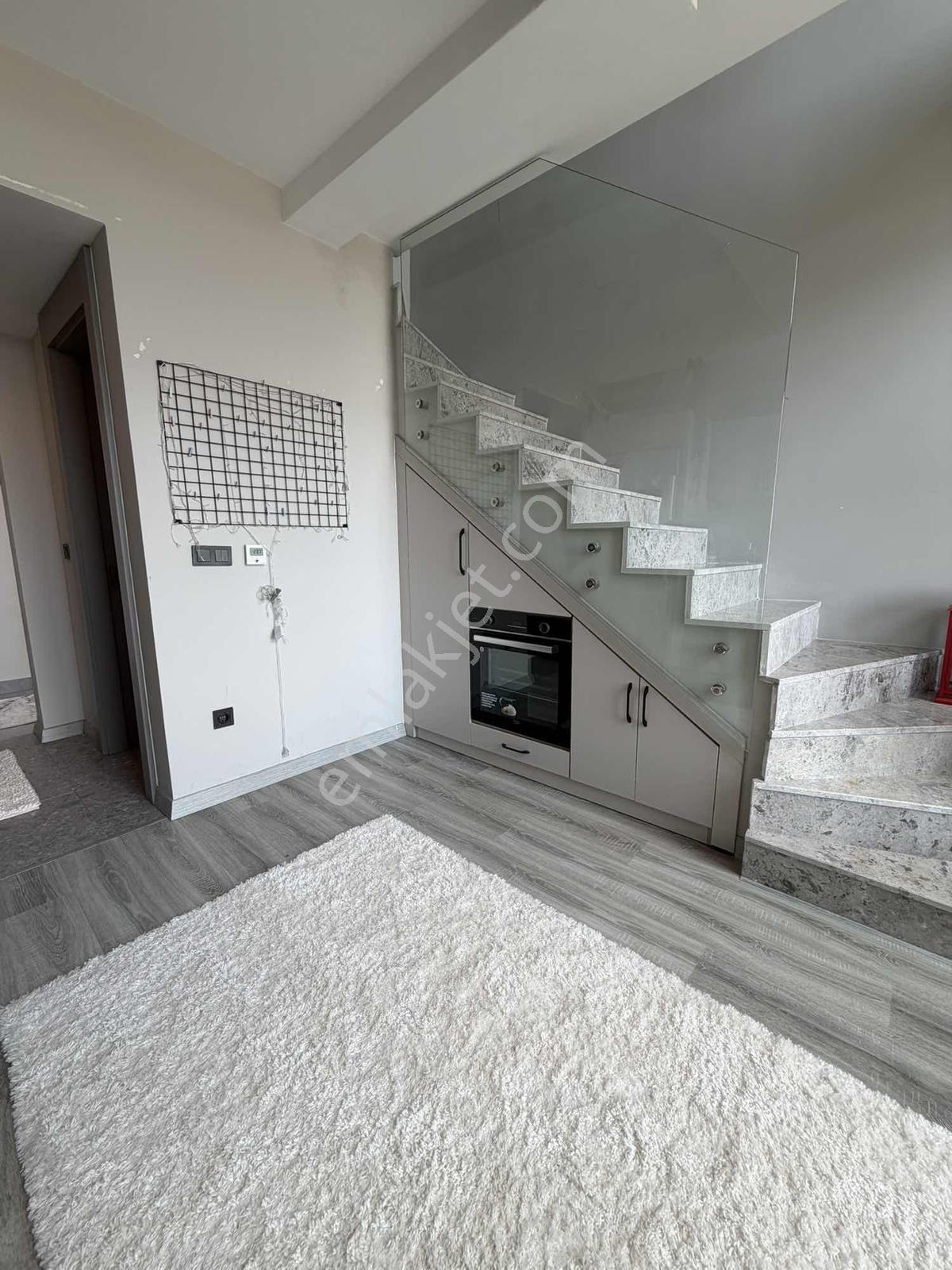 Sakarya Blv.de 93 M² Teraslı Loft 1+1 Daire - Görsel 20