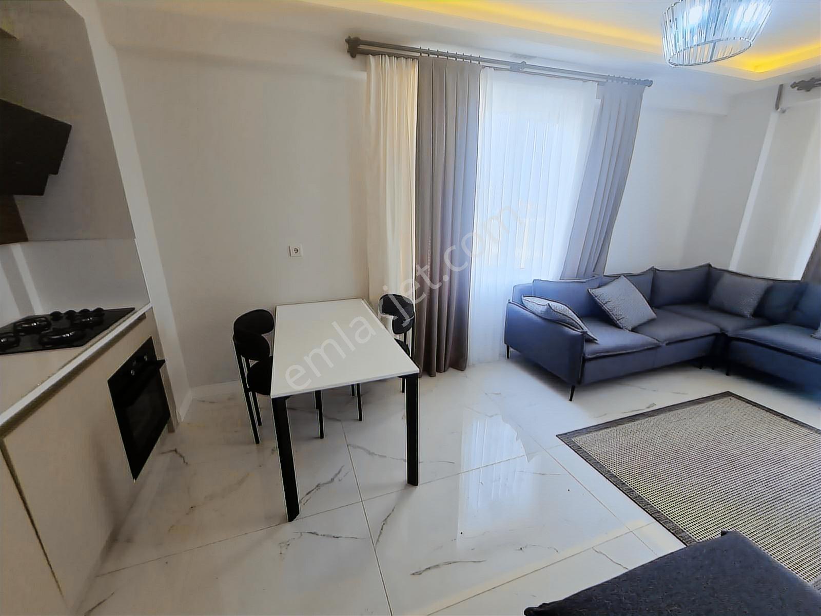 Sağlam Emlaktan Selçukluda Kiralık Eşyalı Lüks 2+1 Daire - Görsel 12