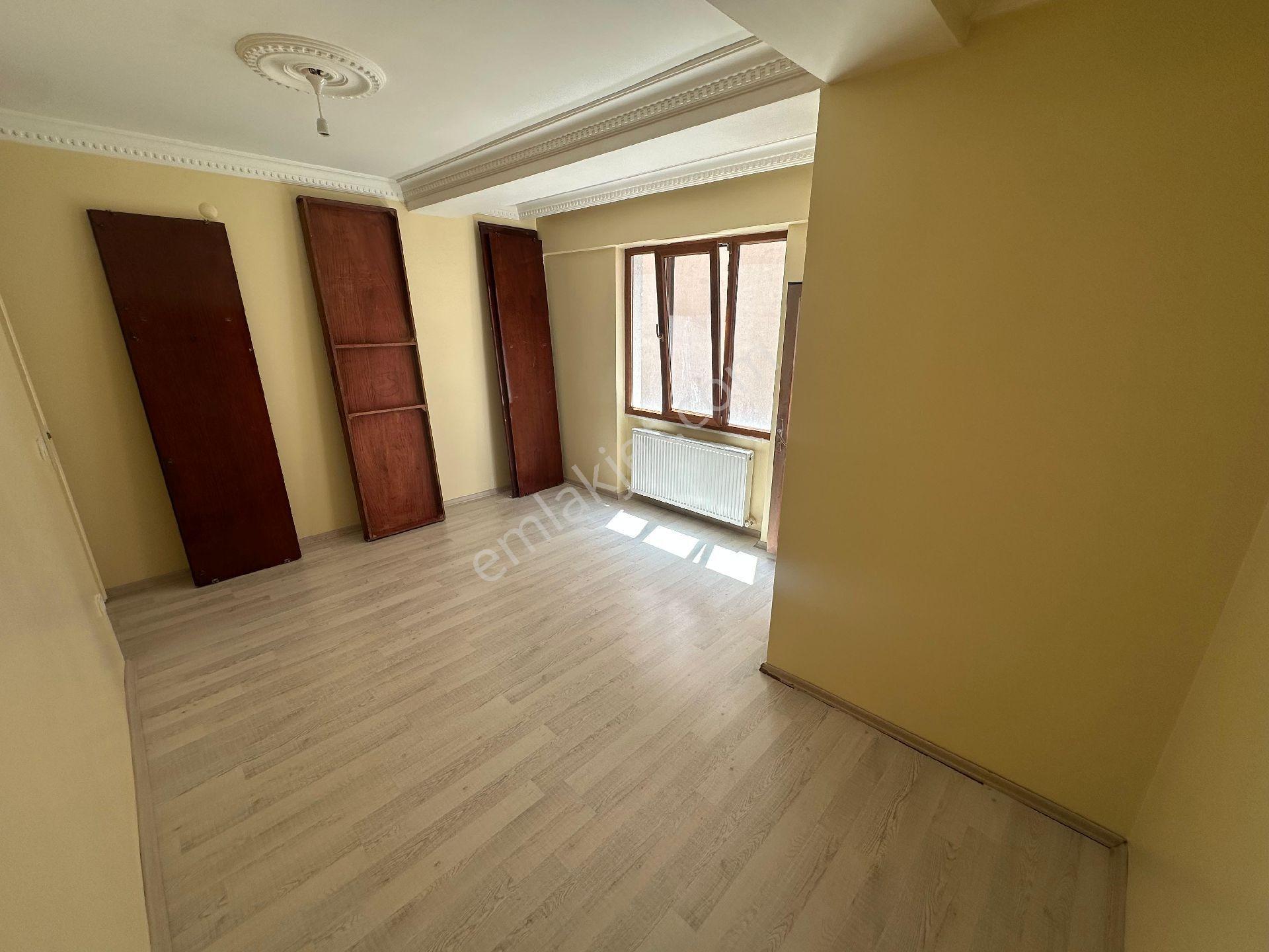 Family' Den Bahçelievler Devlet Hastanesin Yanı 3+1 10 Yıllık Kiralık Daire - Görsel 12