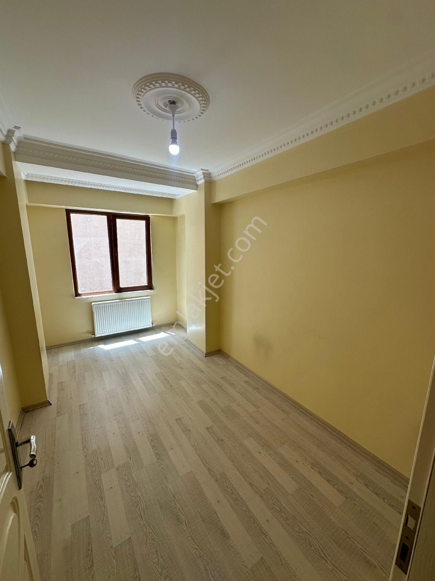 Family' Den Bahçelievler Devlet Hastanesin Yanı 3+1 10 Yıllık Kiralık Daire - Görsel 18