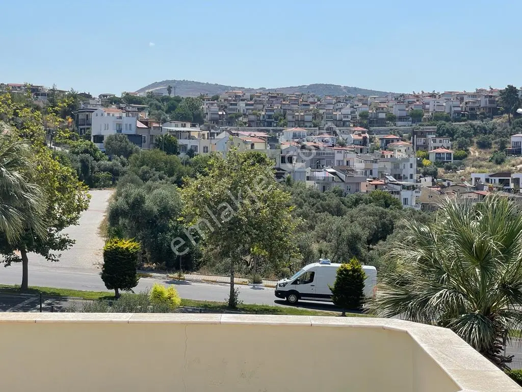 Kadınlar Denizi'nde Havuzlu Sitede Eşyalı 4+1 Villa - Görsel 23