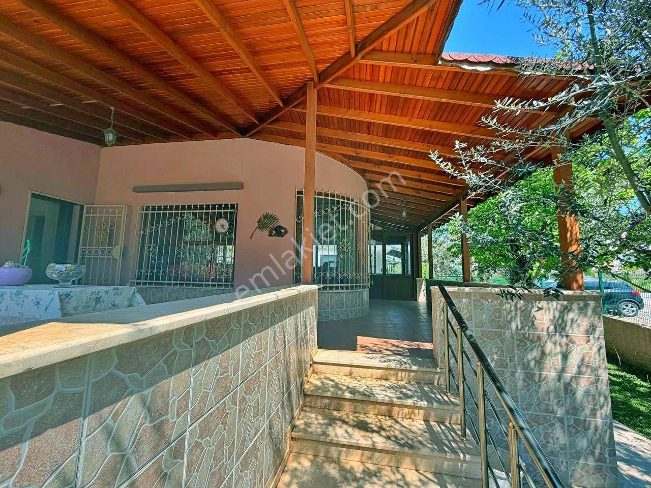 Uytundan Burhaniye İskele'de Denize 300 Metre Tam Müstakil Villa - Görsel 13