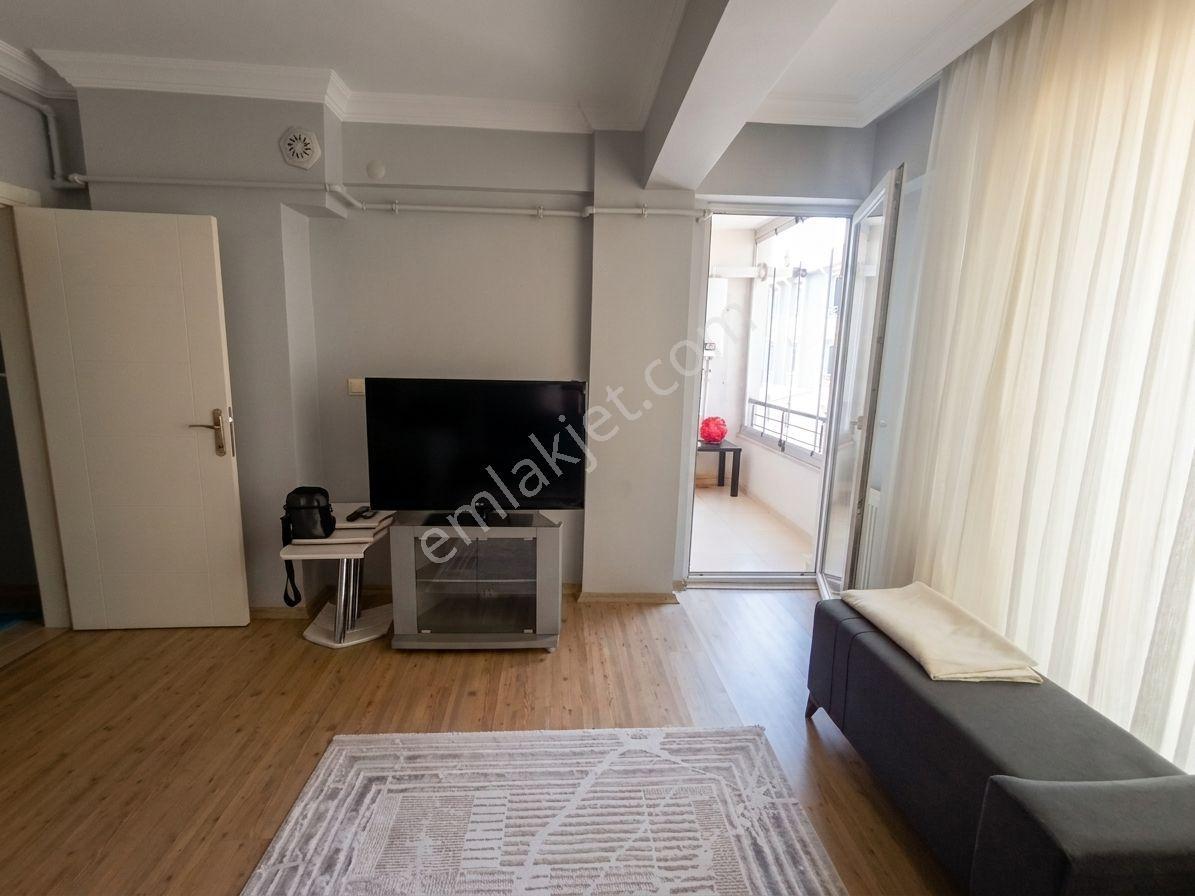 Nusratiye Mahallesi'nde Eşyalı 1+1 Satılık Daire - Görsel 5