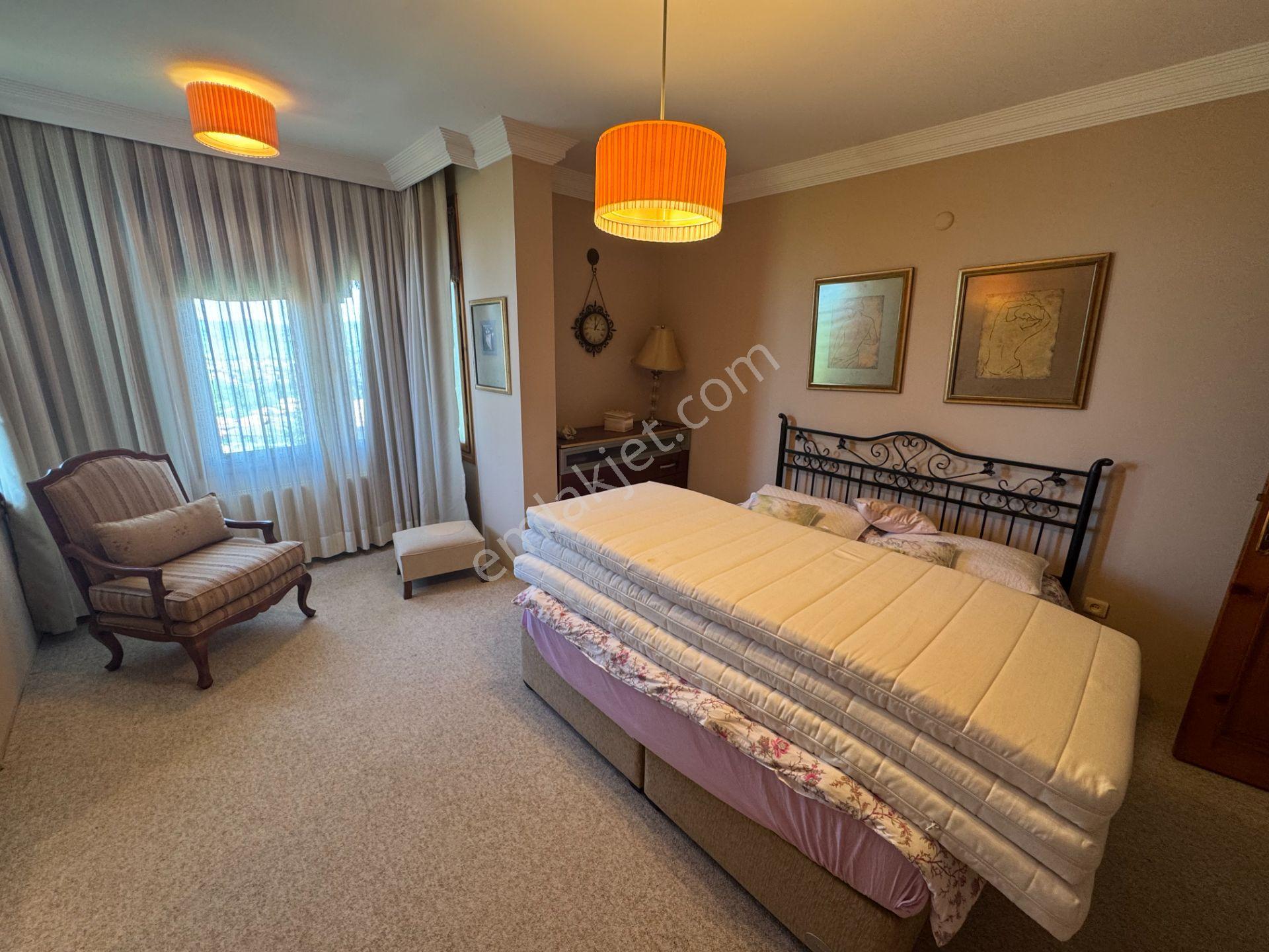 Sapanca'da Sosyal Tesisli Sitede Satılık Müstakil Villa.. - Görsel 33