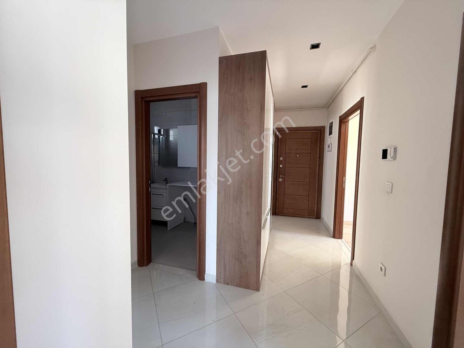 Suadiye Kaptan Arif Sokakta E.banyolu 3+1 135 M² - Görsel 21