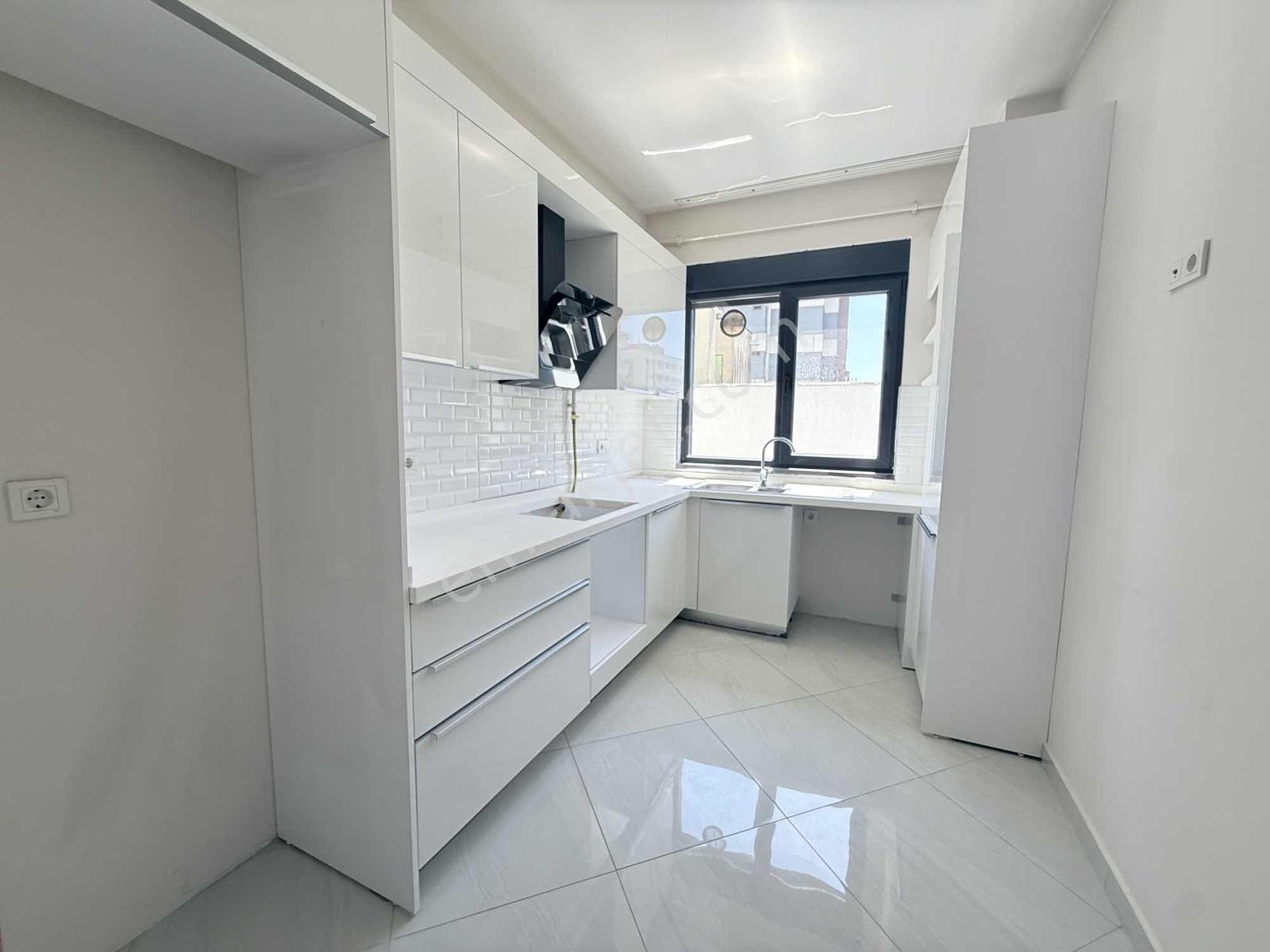 Suadiye Kaptan Arif Sokakta E.banyolu 3+1 135 M² - Görsel 25