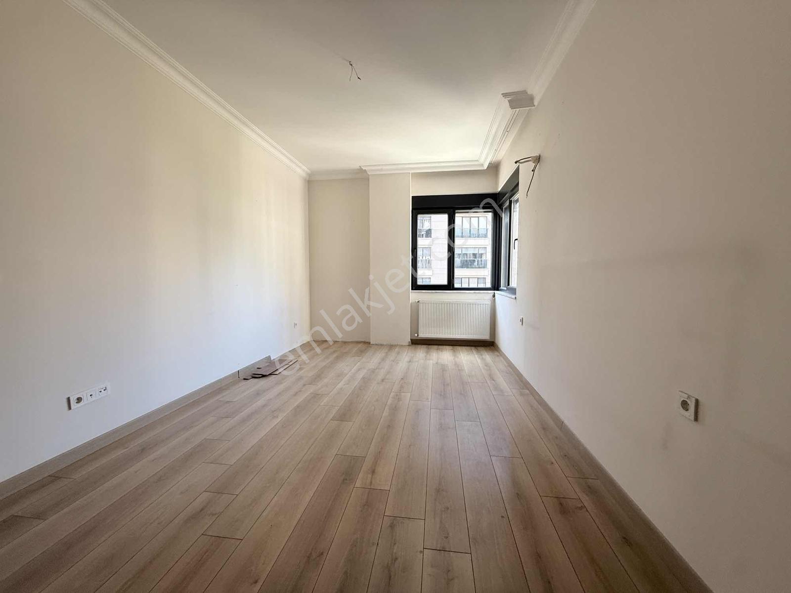 Suadiye Kaptan Arif Sokakta E.banyolu 3+1 135 M² - Görsel 24