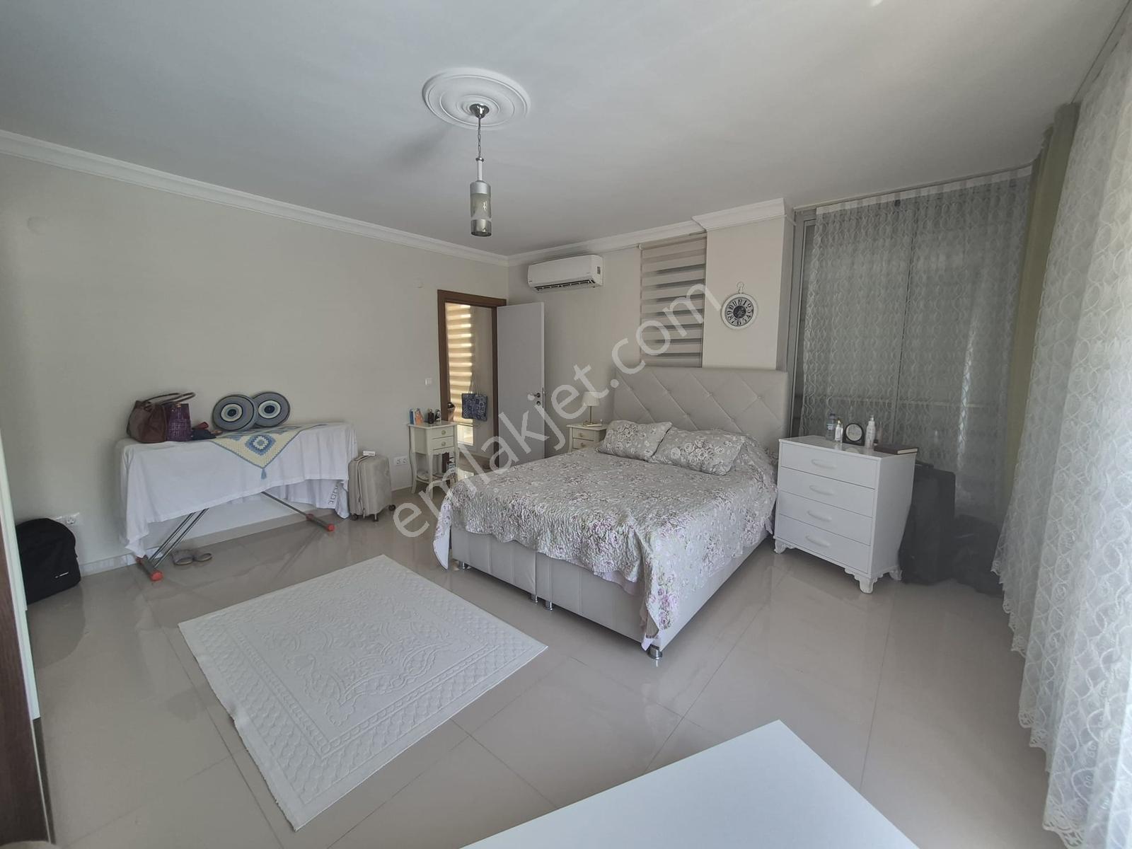 Altınkum'da Denize 500 Metre, Müstakil Havuzlu, Otoparklı Villa - Görsel 29