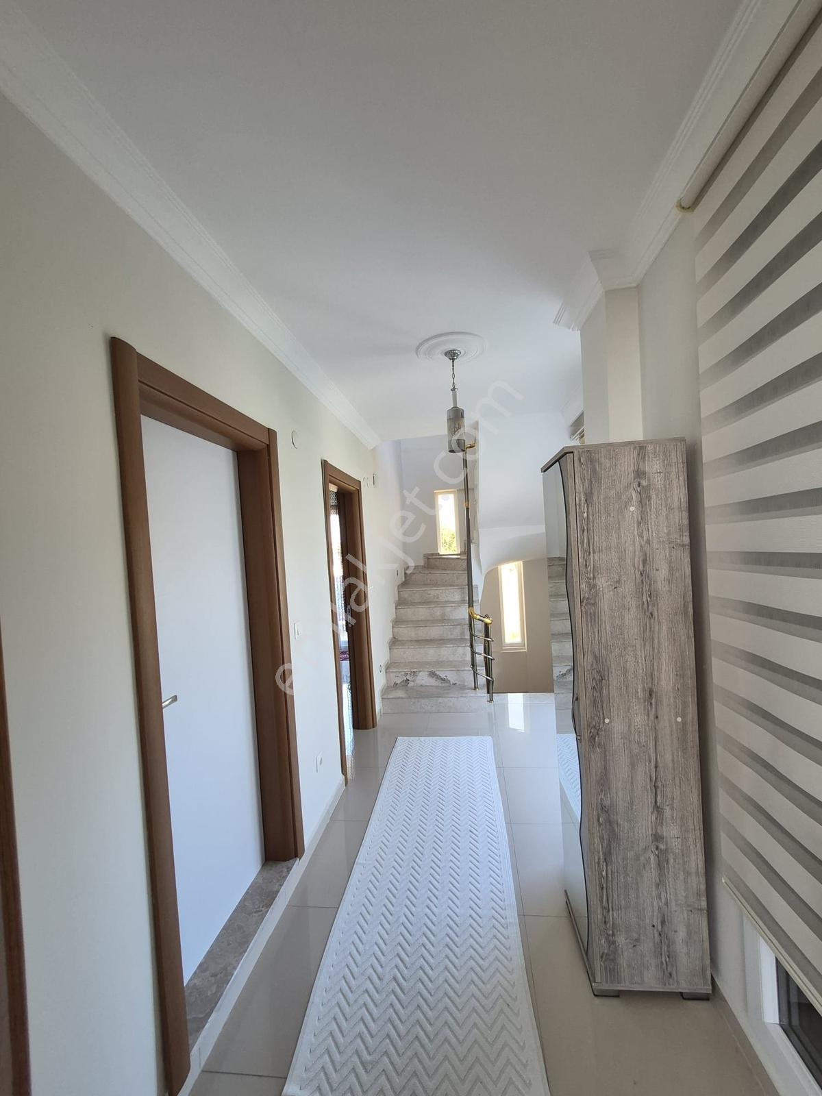 Altınkum'da Denize 500 Metre, Müstakil Havuzlu, Otoparklı Villa - Görsel 35