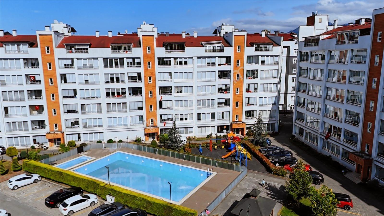 Ordu Ateş Palmiye'de Özel Dekorasyonlu Lüks Satılık Daire