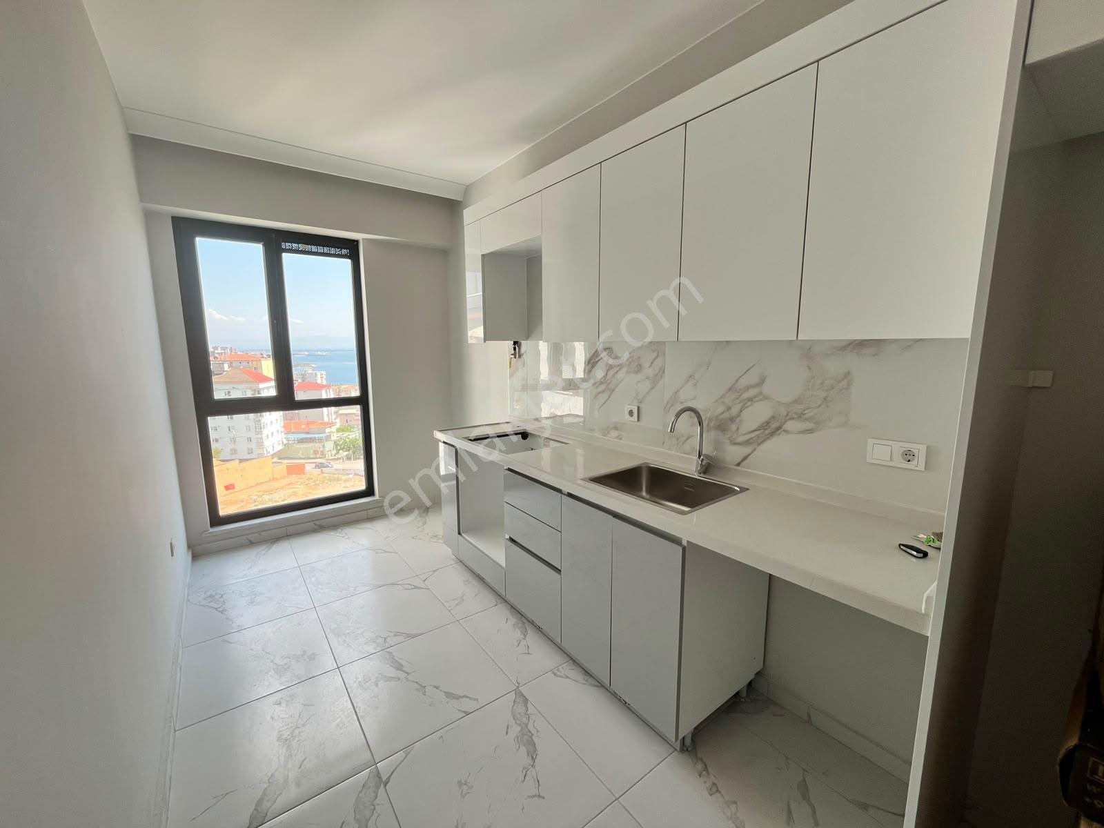 Pendik Doğu Mh Mir Metro Sitesi Deniz Manzaralı Kiralık Daire2+1 - Görsel 10