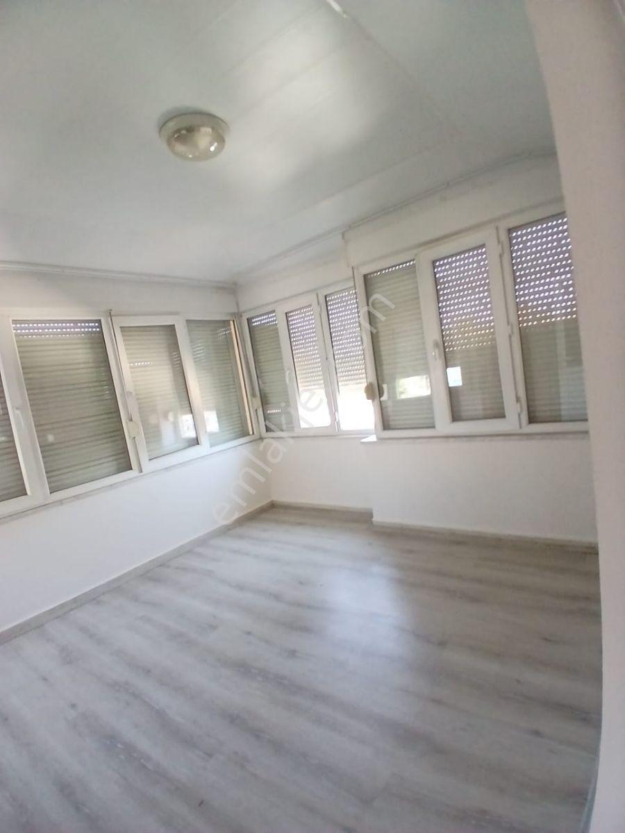 Merkezde Kiralık Asansörlü Daire - Görsel 7