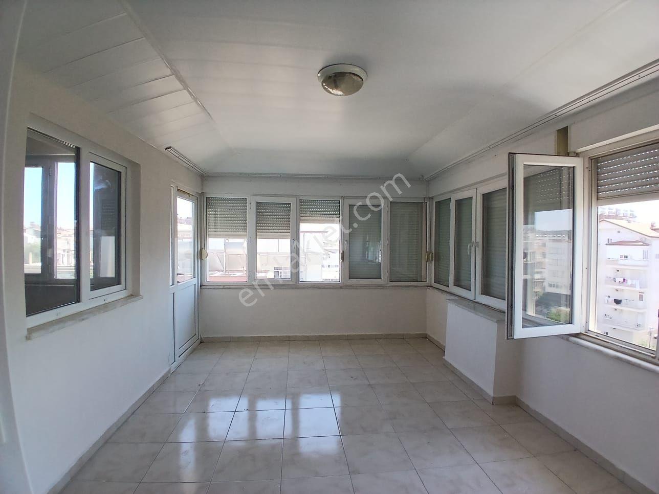 Merkezde Kiralık Asansörlü Daire - Görsel 6