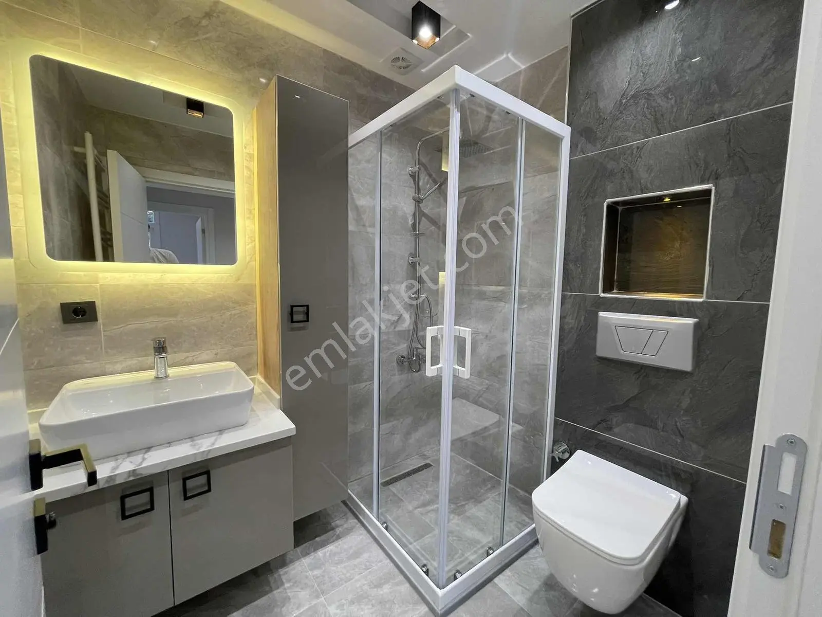 Türker Emlak | Basın Sitesi Mah. 3+1 110m2 Lüks Tadilatlı Daire - Görsel 29