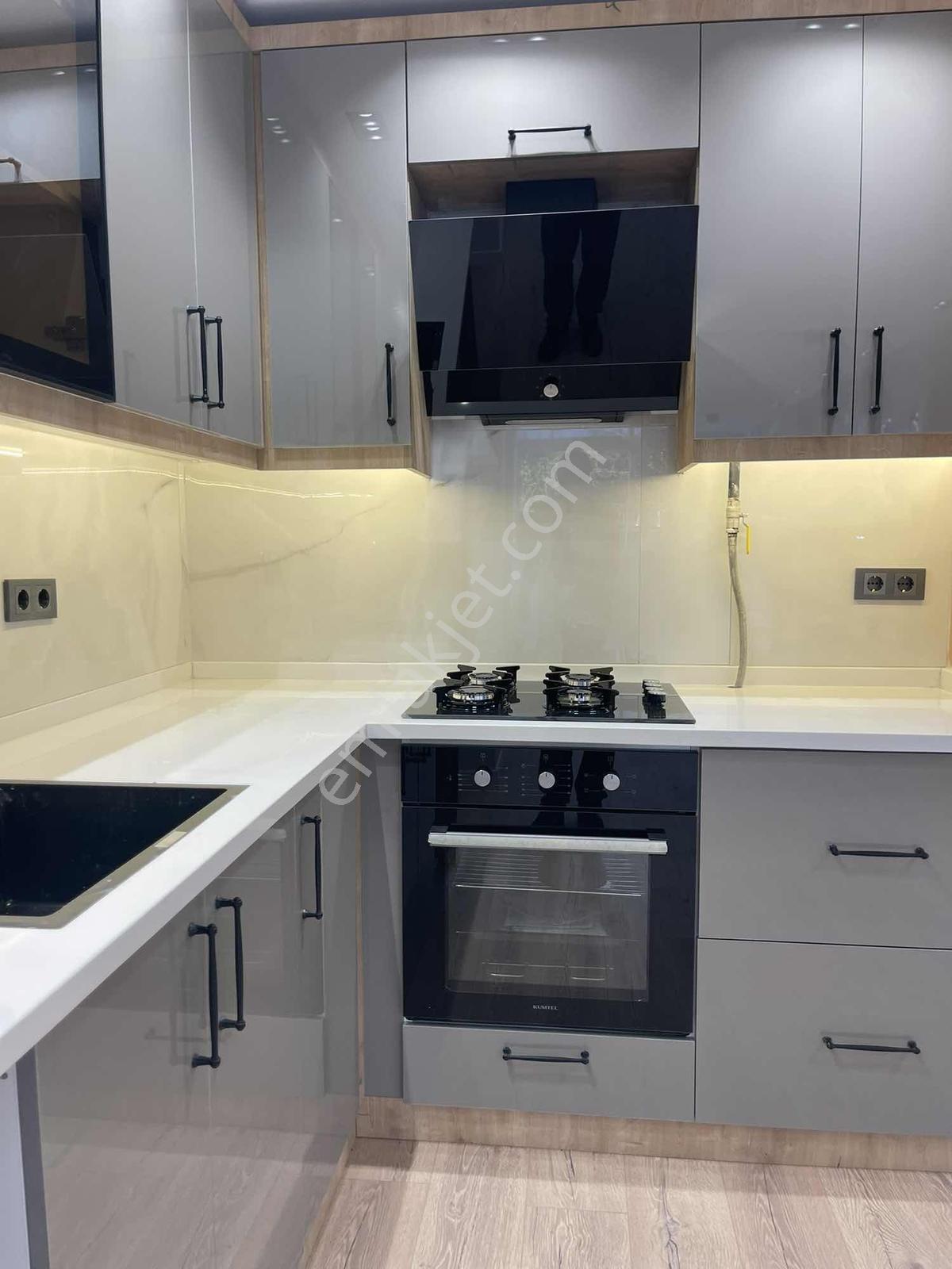 Türker Emlak | Basın Sitesi Mah. 3+1 110m2 Lüks Tadilatlı Daire - Görsel 14