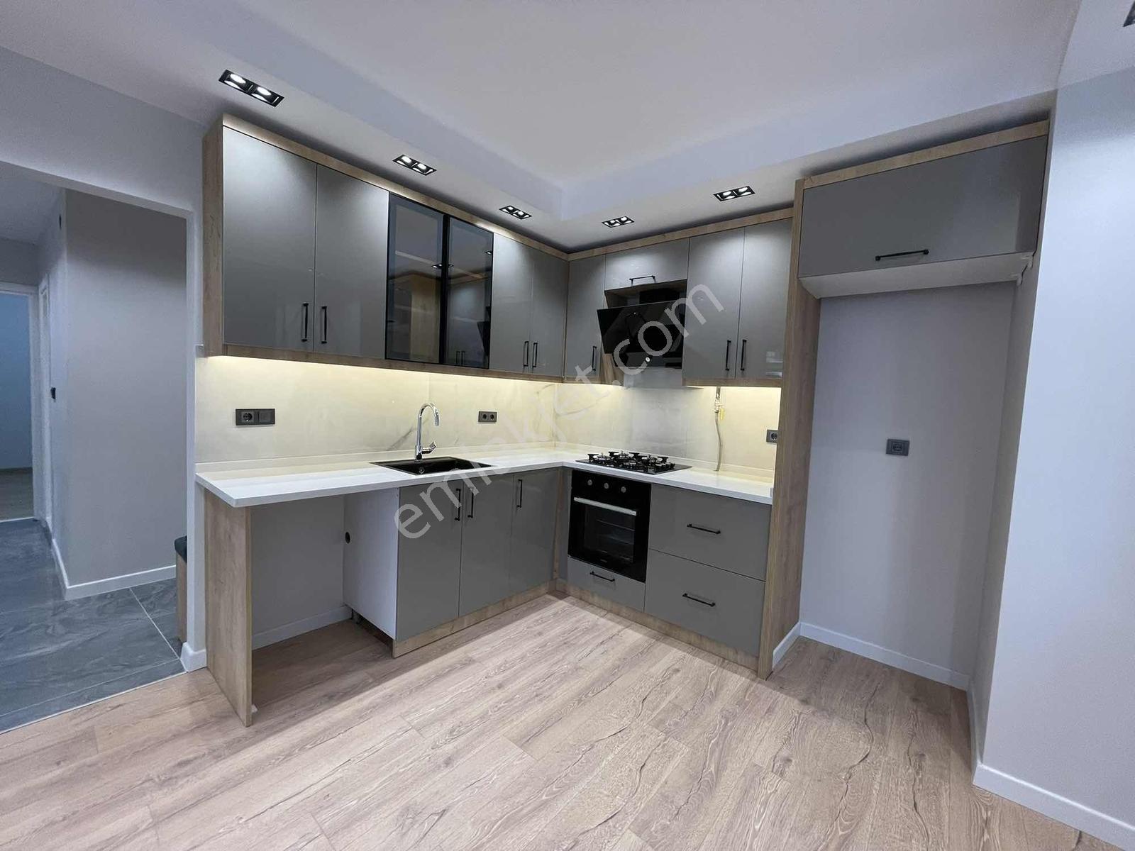 Türker Emlak | Basın Sitesi Mah. 3+1 110m2 Lüks Tadilatlı Daire - Görsel 23