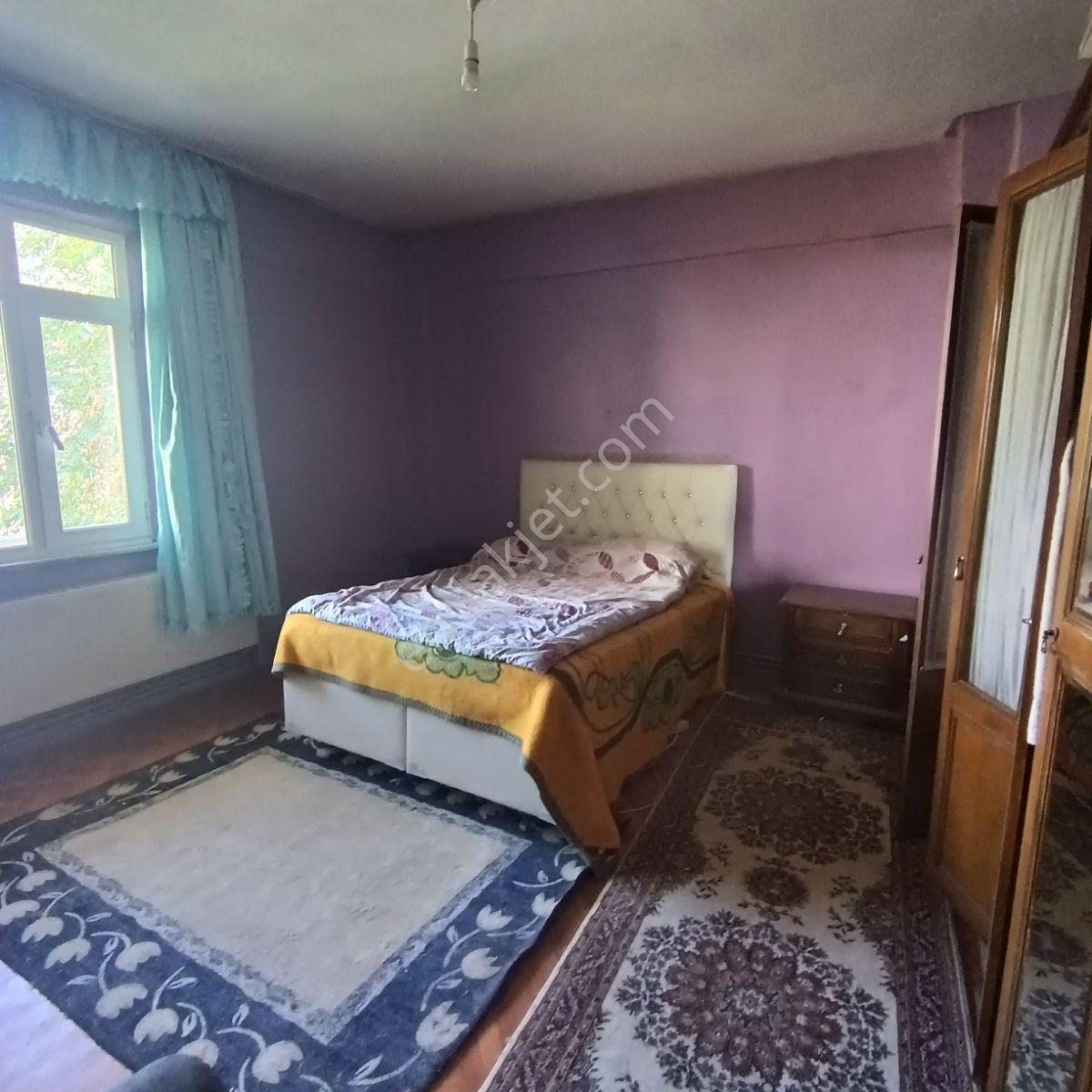 Kağıthane Merkez Mahallesi'nde Eşyalı 2+1 Kiralık Geniş Daire - Görsel 12