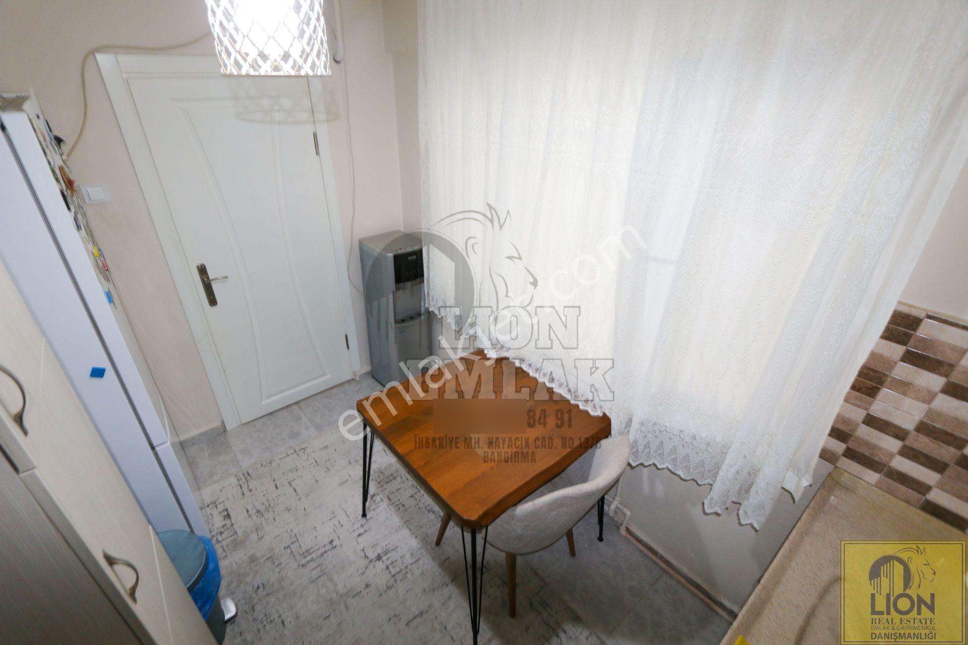 İhsaniye Mahallesinde Full Tadilatlı 2+1 Şehir Manzaralı Satılık Daire - Görsel 14