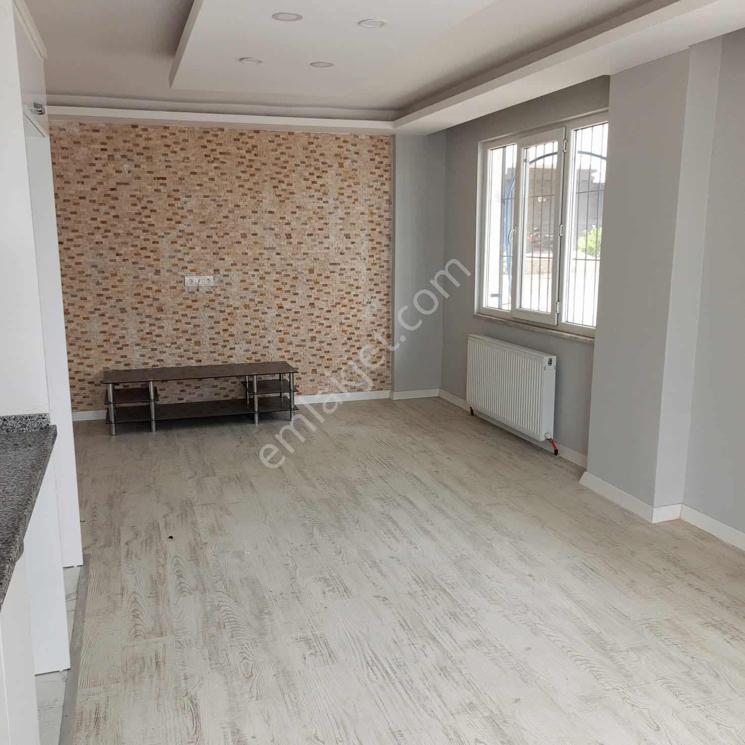 Çocuk Parkı Yakını | 2+1 Amerikan Mutfak | 100. Yıl Mah.