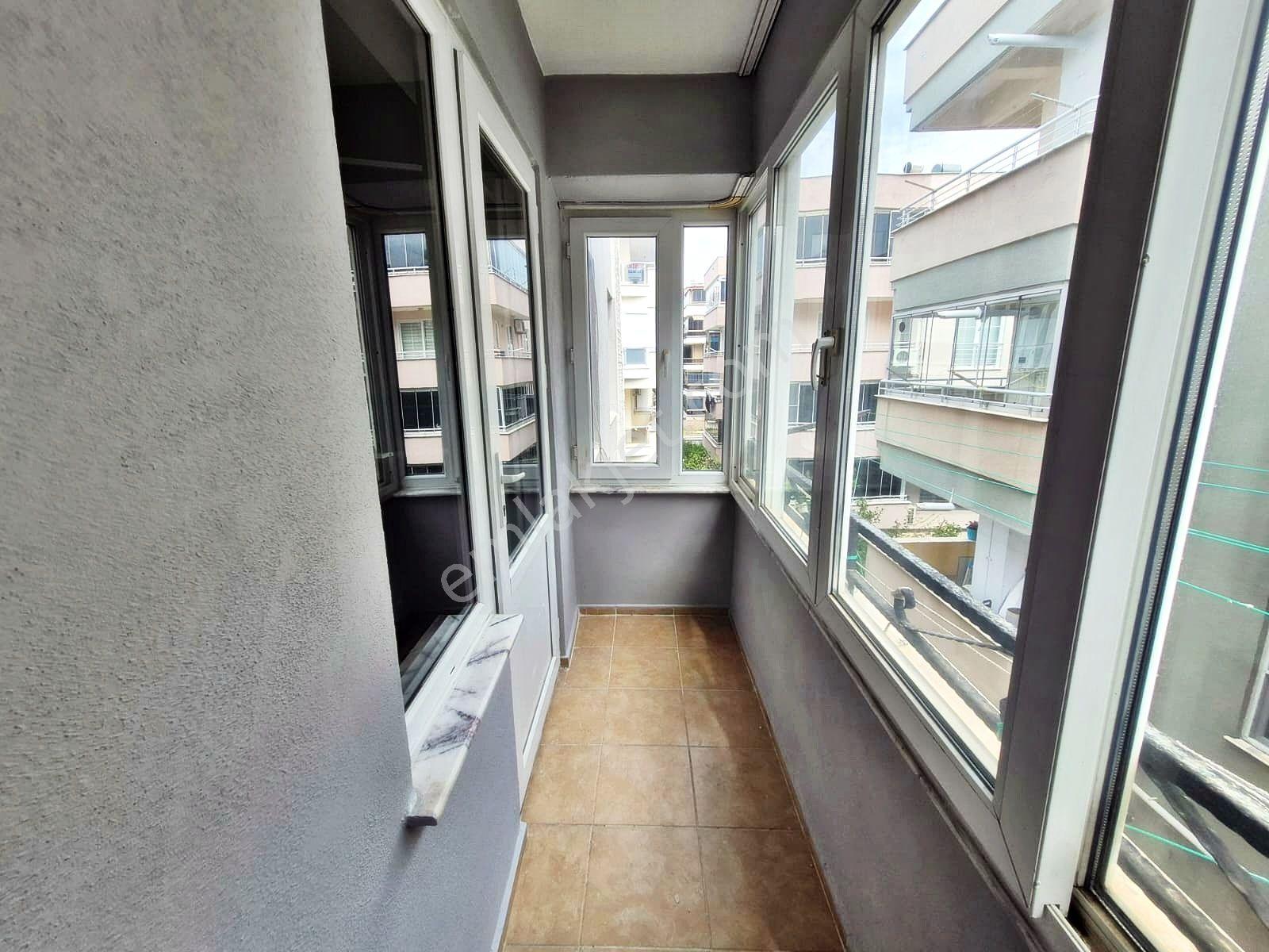 Aktif'ten Akçay'da Satılık Denize 300mt Arakat Ayrı Mutfaklı Geniş 2+1 Daire - Görsel 3