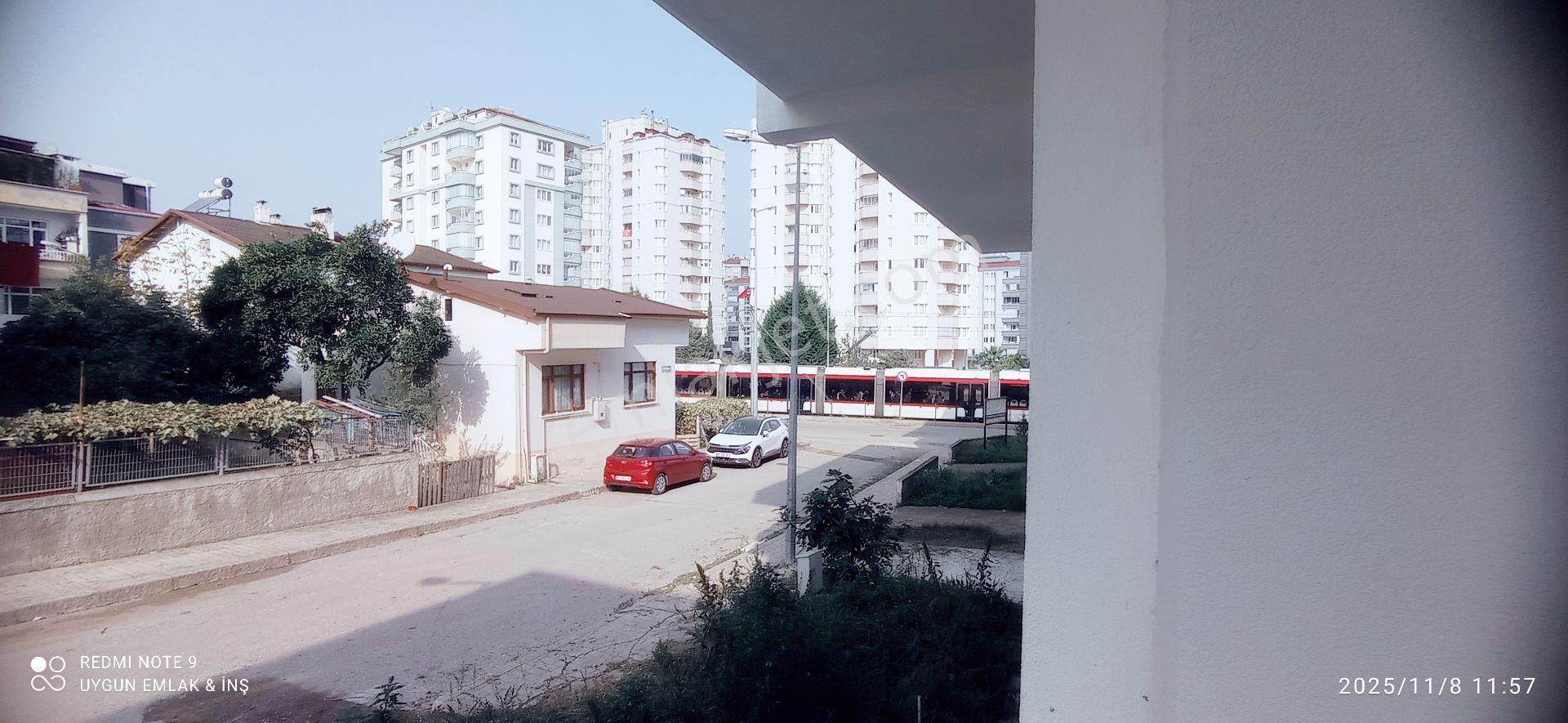 Uygun Denizevleri Tramvay Durağı Yanı Sıfır 2+1 İlk Kez Siz Oturun Büyük Balkon