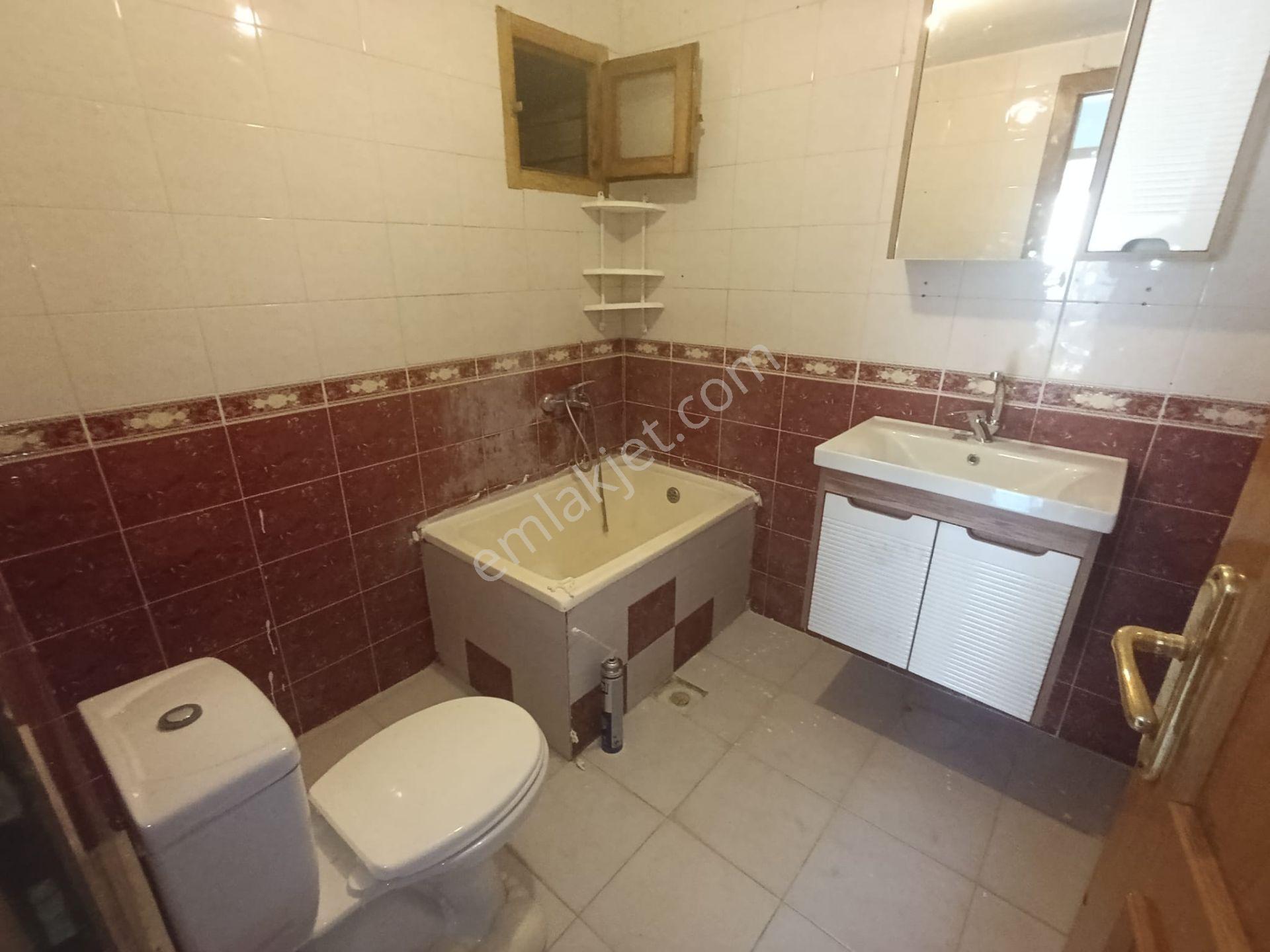 Etlik Şehir Hastanesi Yürüme Mesafesi 6+1 Bağımsız Boyalı Yapılı Teraslı Kiralık Daire - Görsel 8