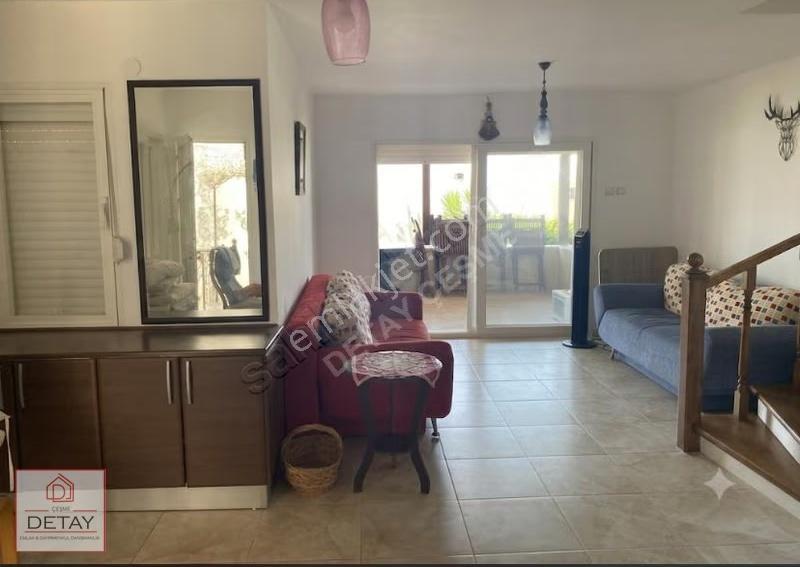 Çeşme Çiftlik'te Deniz Manzaralı 2+1 Satılık Villa - Görsel 9