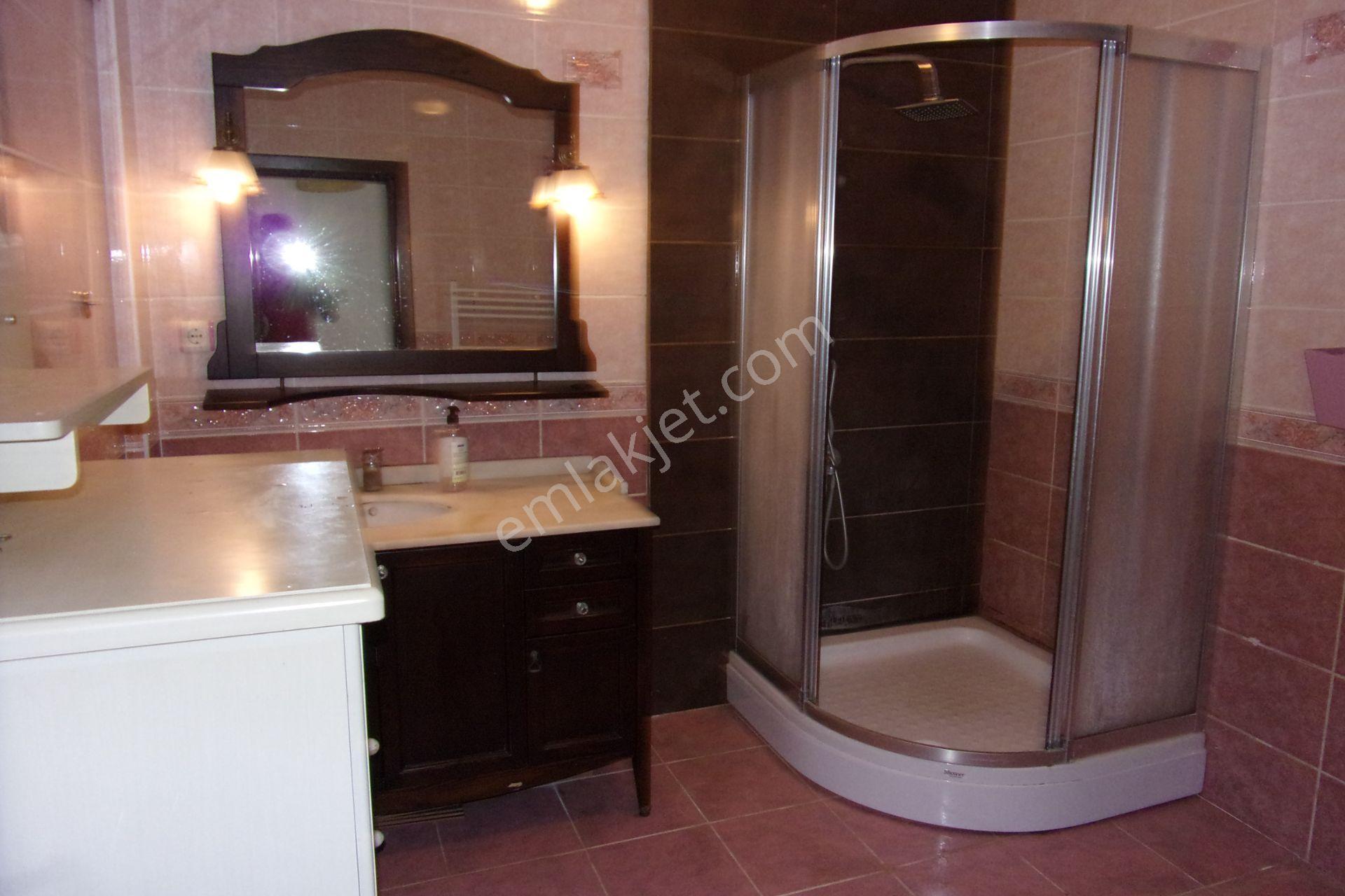 Tarabya Sitede 4+1 225 Metrekare Satılık Triblex Daire - Görsel 17