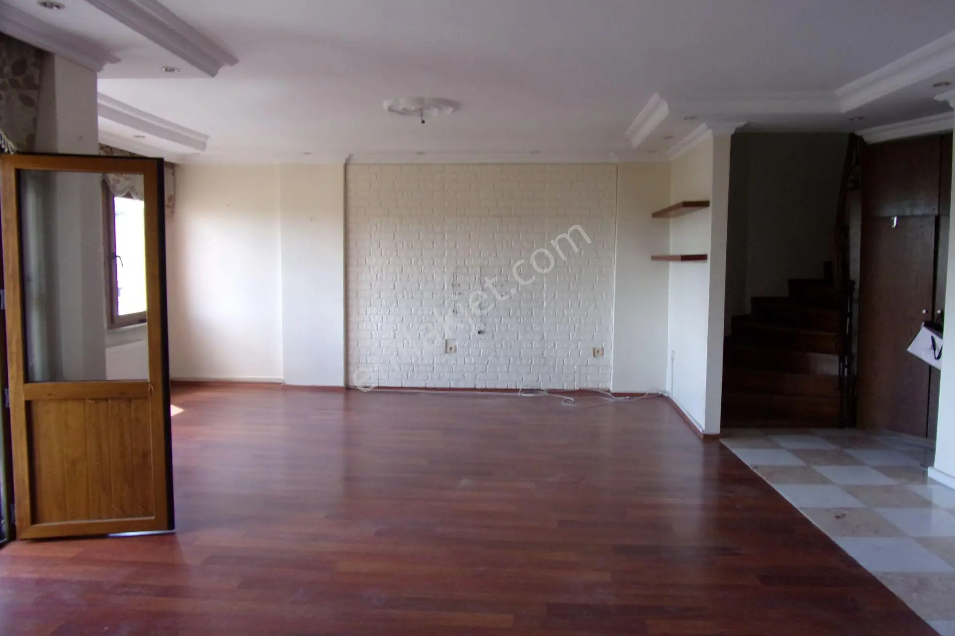 Tarabya Sitede 4+1 225 Metrekare Satılık Triblex Daire - Görsel 2