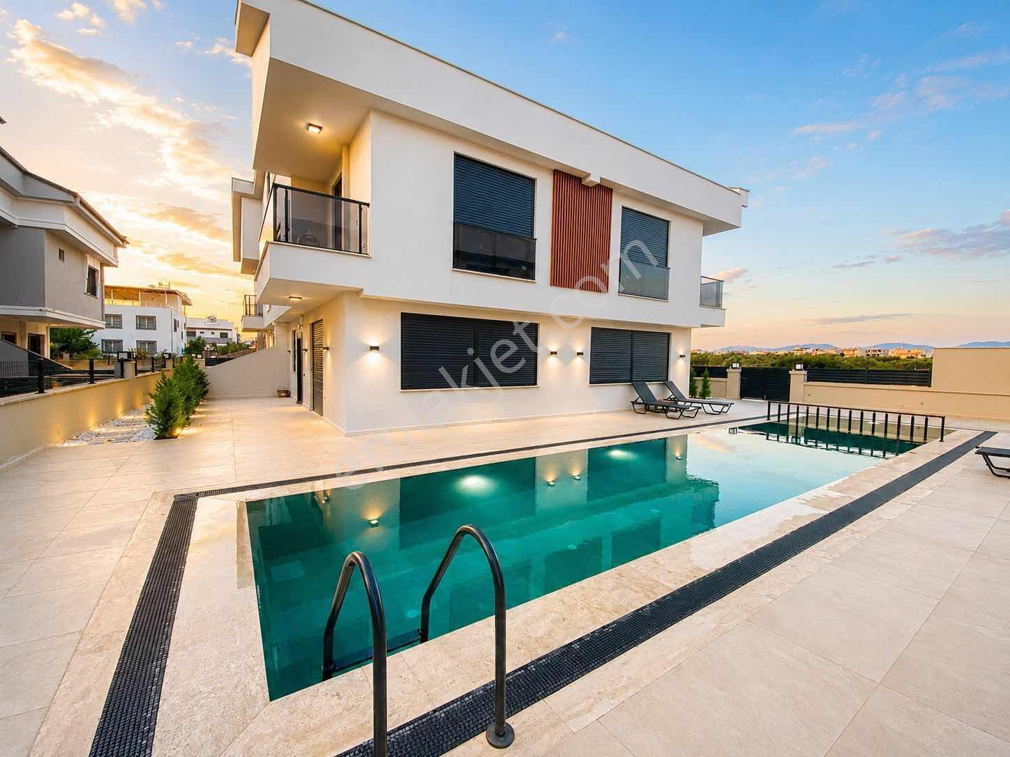 Didim'de Site İçerisinde 3+1 Akıllı Sistemli Villa - Görsel 15