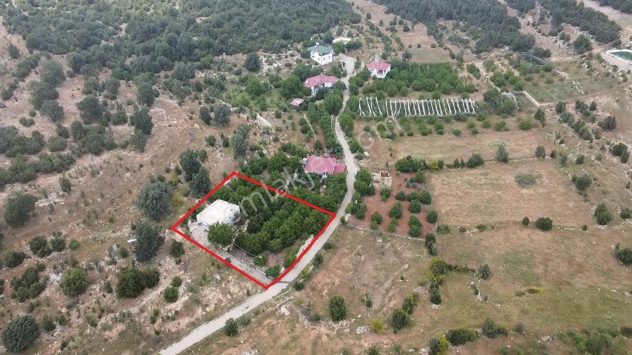 Erdemli Kızılen Bahçeli Geniş Verandalı Müstakil Ev - Görsel 12
