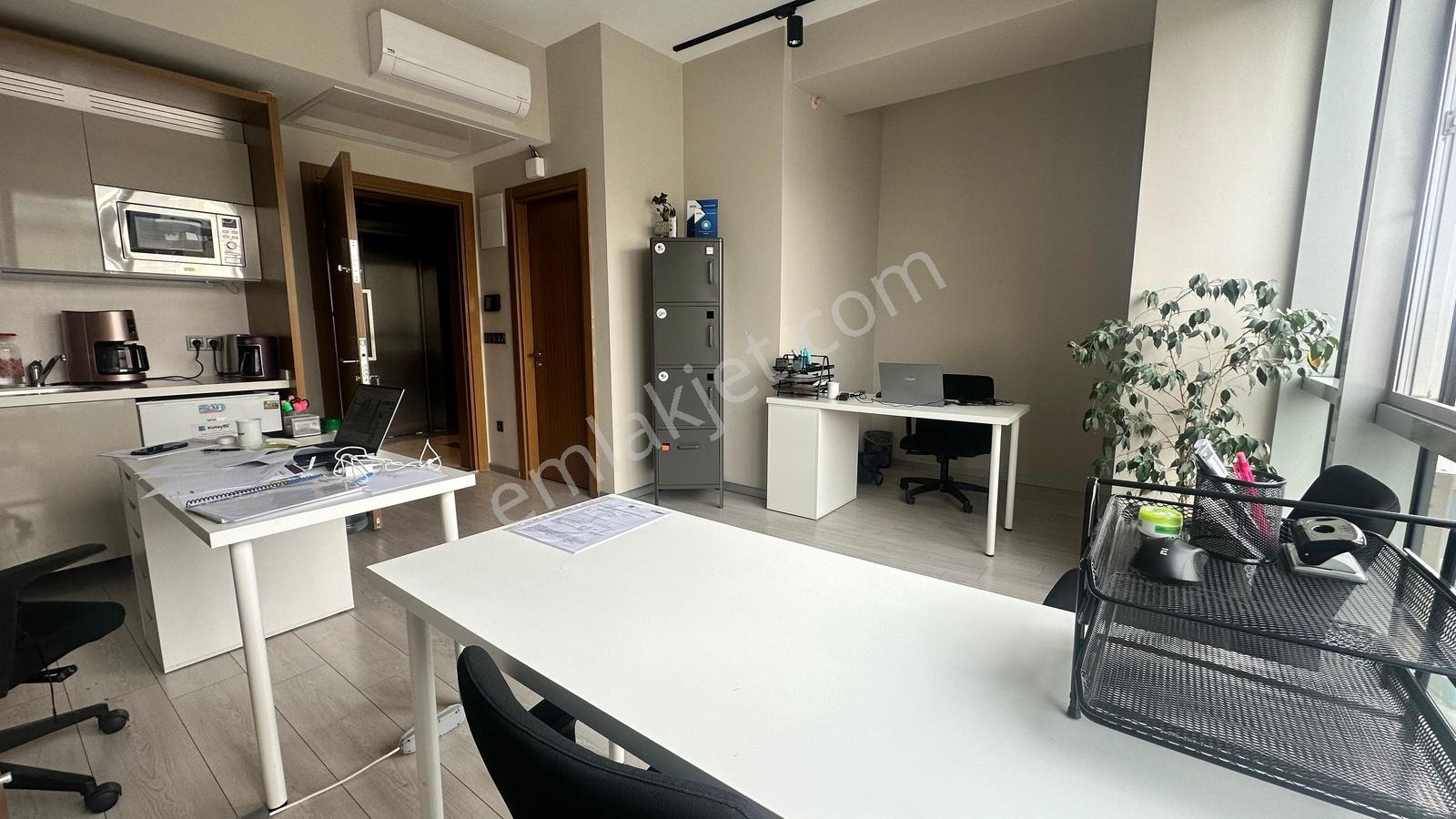Relux Plaza'da Kiralık 1+0 Ofis - Görsel 4