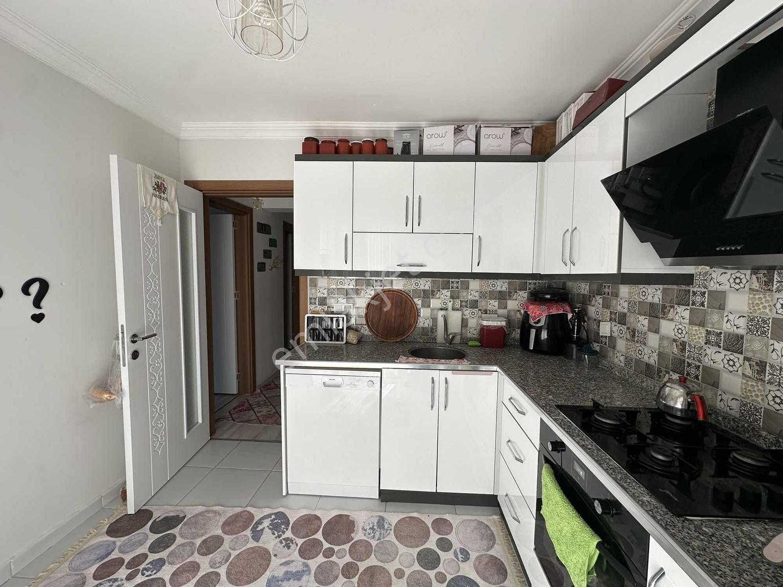 Öz-er Gayrimenkul'den Satılık 3+1 70m2 Teraslı Dublexs Daire - Görsel 2