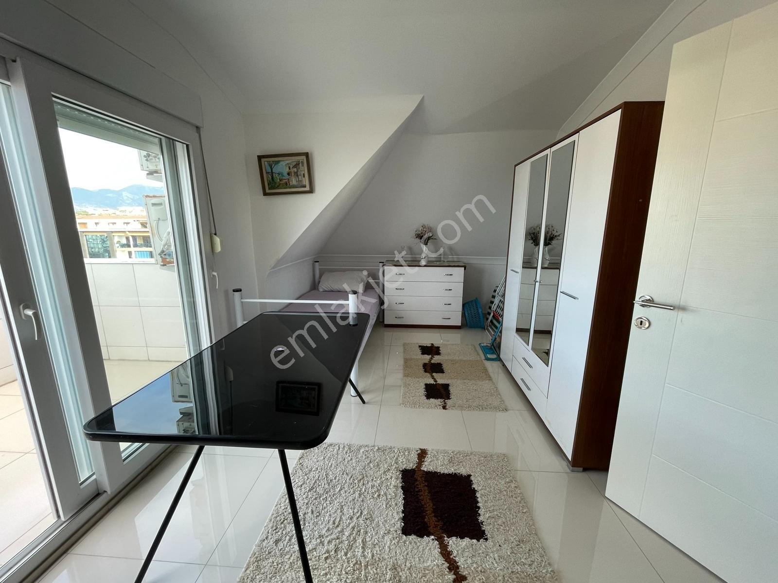 Kiralık Eşyalı Deniz Manzaralı 3+1 Daire Denize 100m - Görsel 33