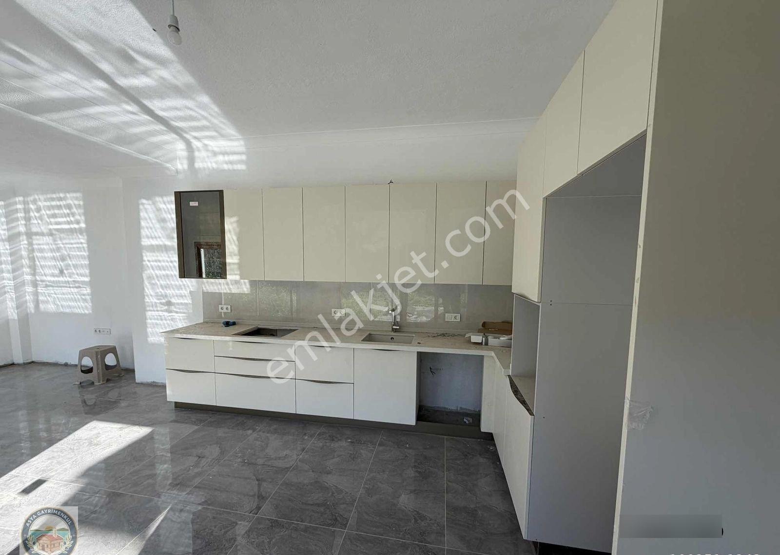 Şirinköyde Satılık Doğa Manzaralı Villa - Görsel 13
