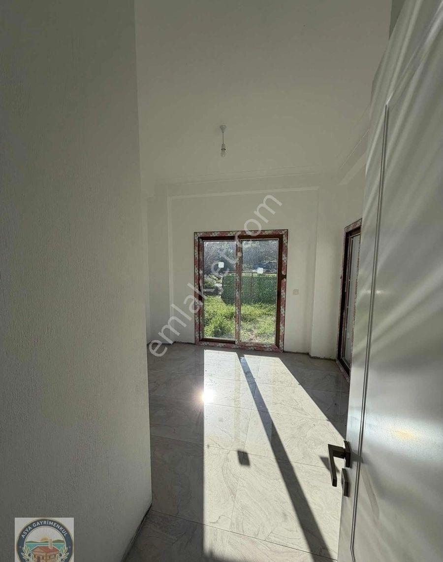 Şirinköyde Satılık Doğa Manzaralı Villa