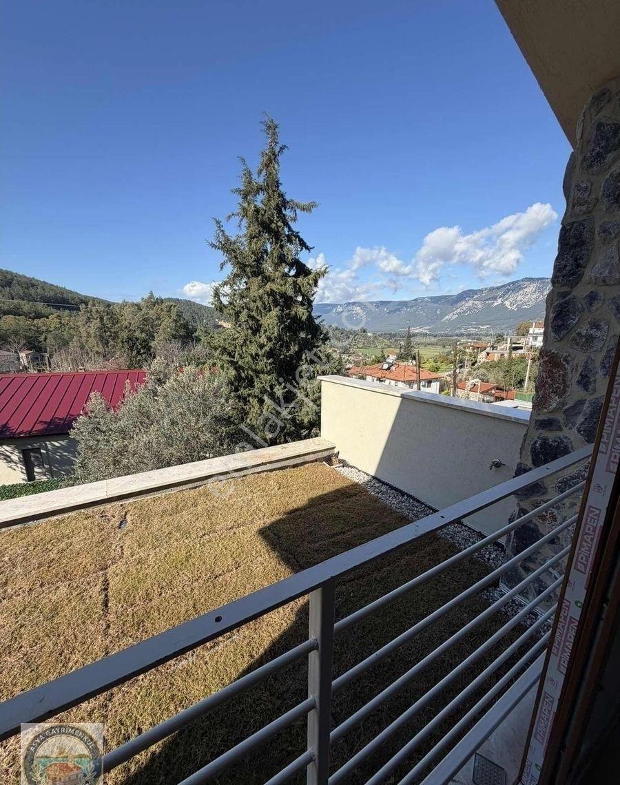 Şirinköyde Satılık Doğa Manzaralı Villa - Görsel 5