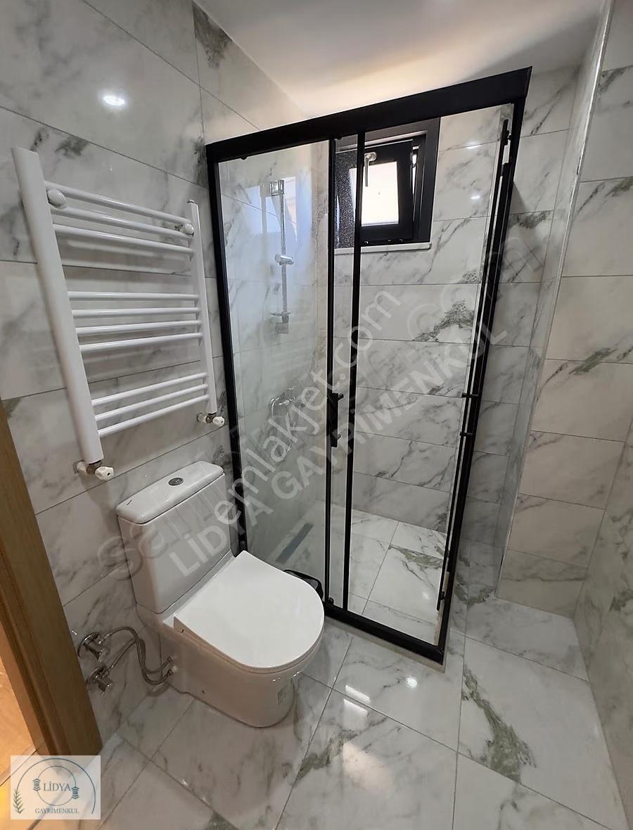 Kayışdağı Mh Lüx Dizayn Geniş Ara Kat Fatura Dahil 1+1 - Görsel 21